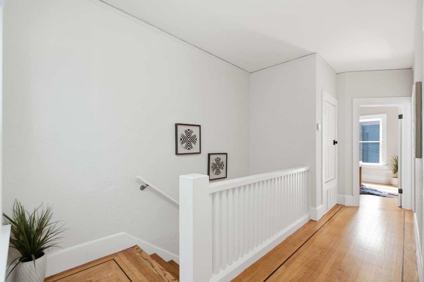 54 Glover ST