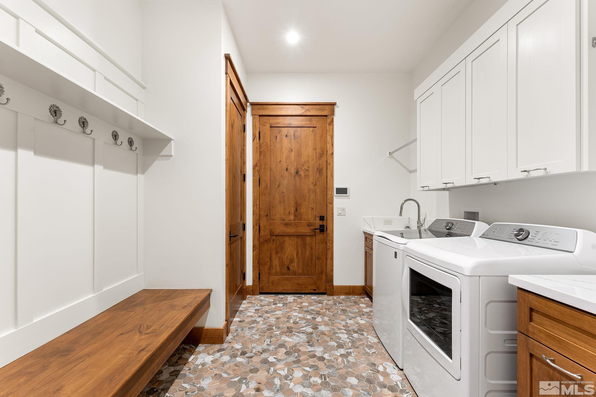 2940 Promontory Place