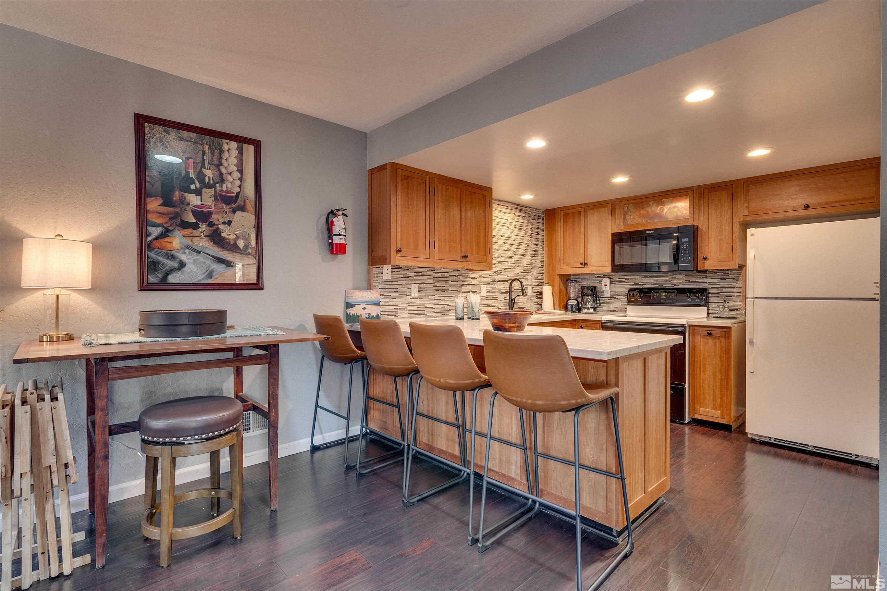 100 Lake Village, B