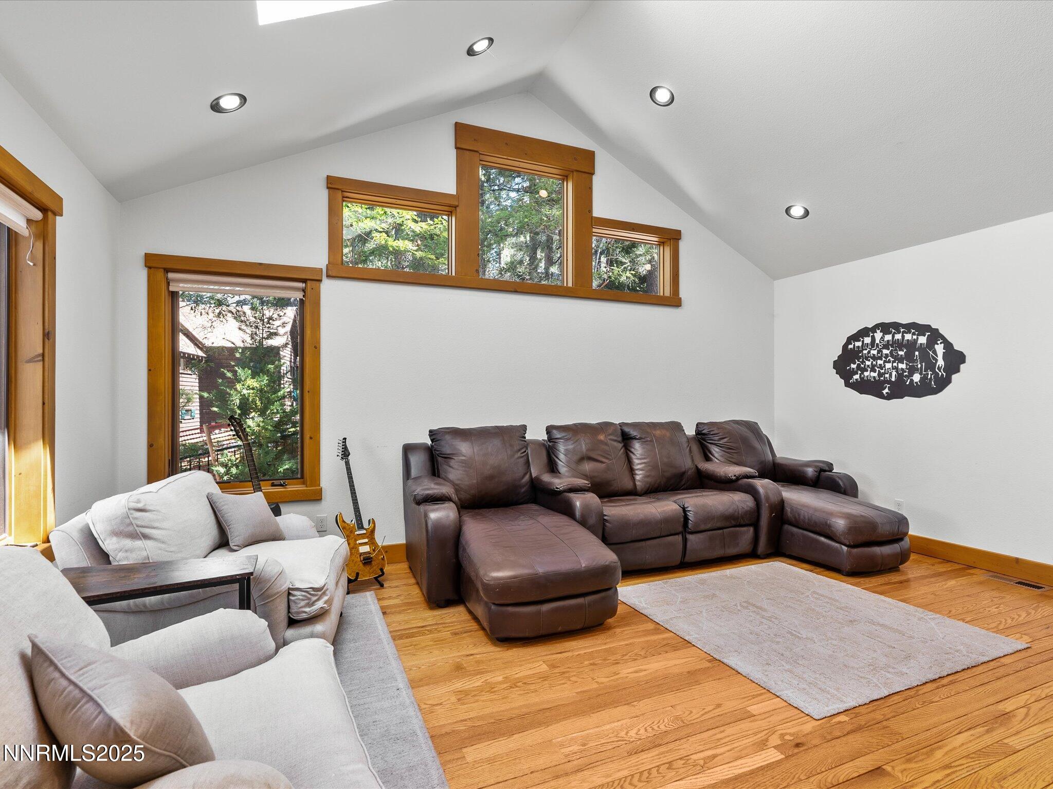 1472 Flowers Avenue
