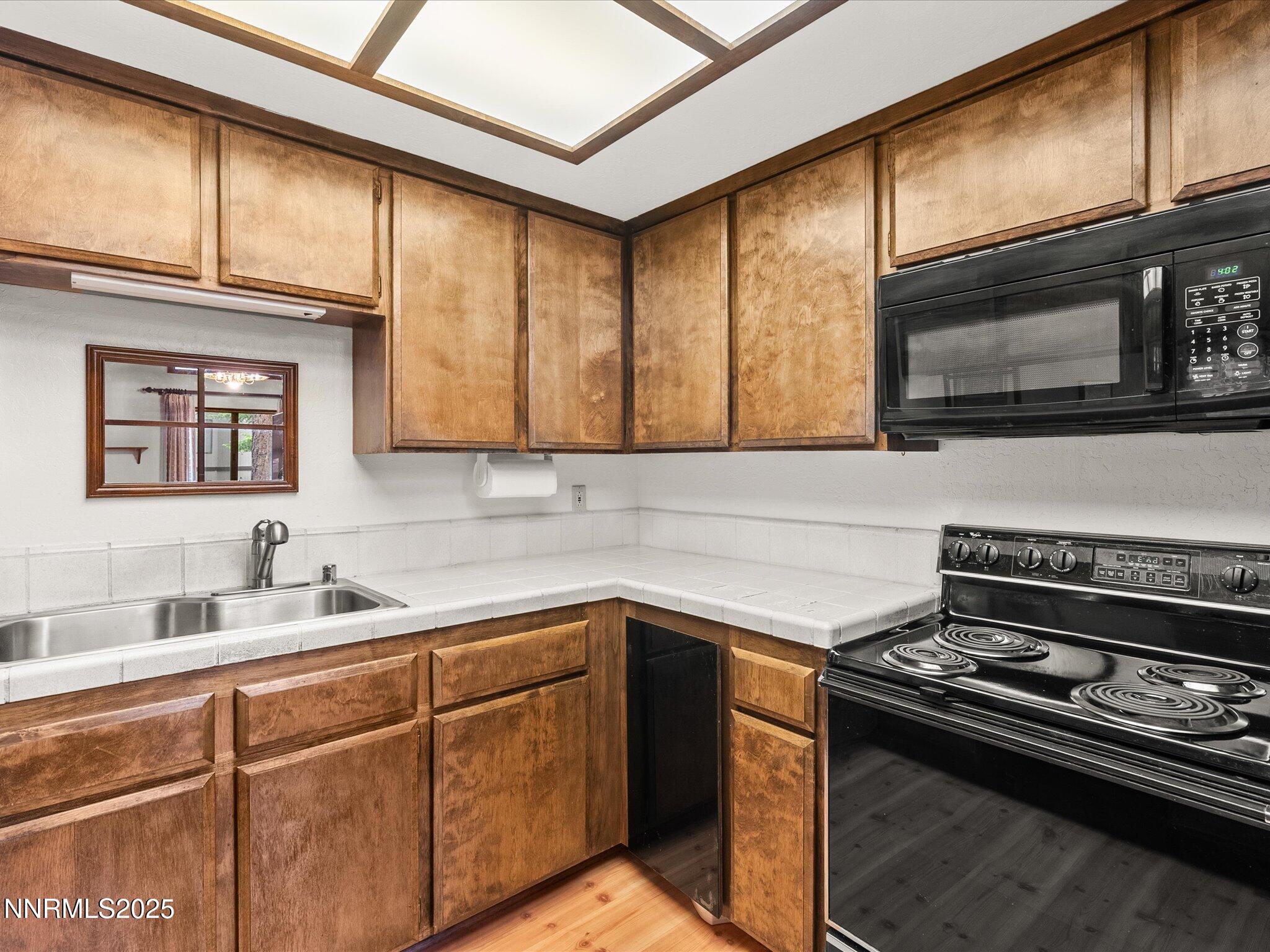 178 Tahoma Circle, B