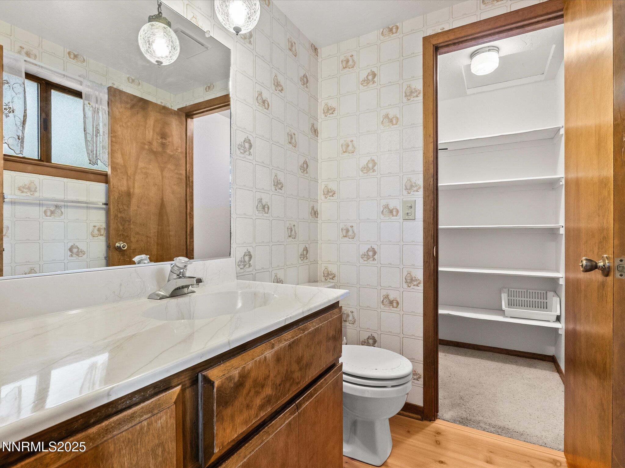 178 Tahoma Circle, B