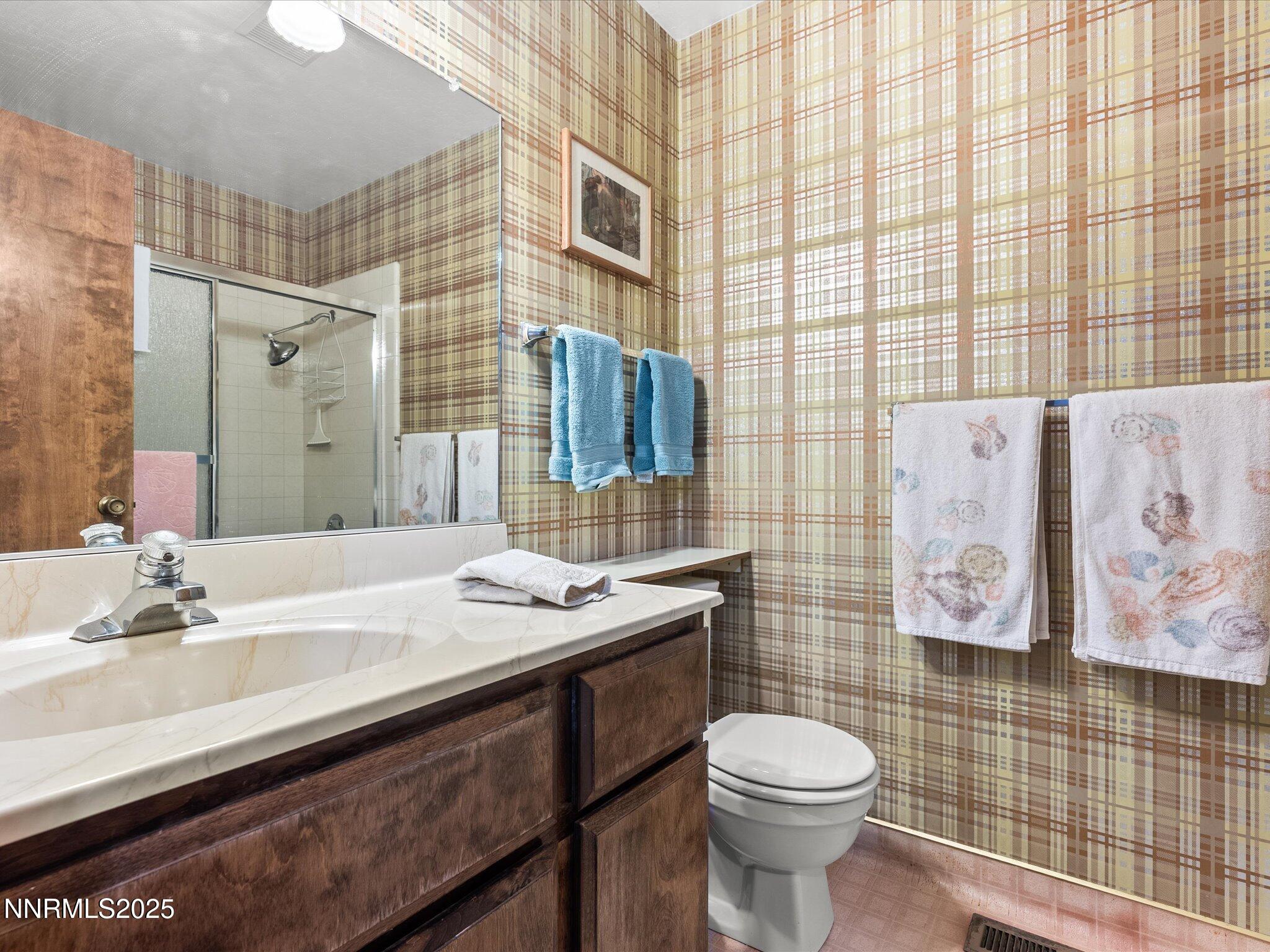 178 Tahoma Circle, B