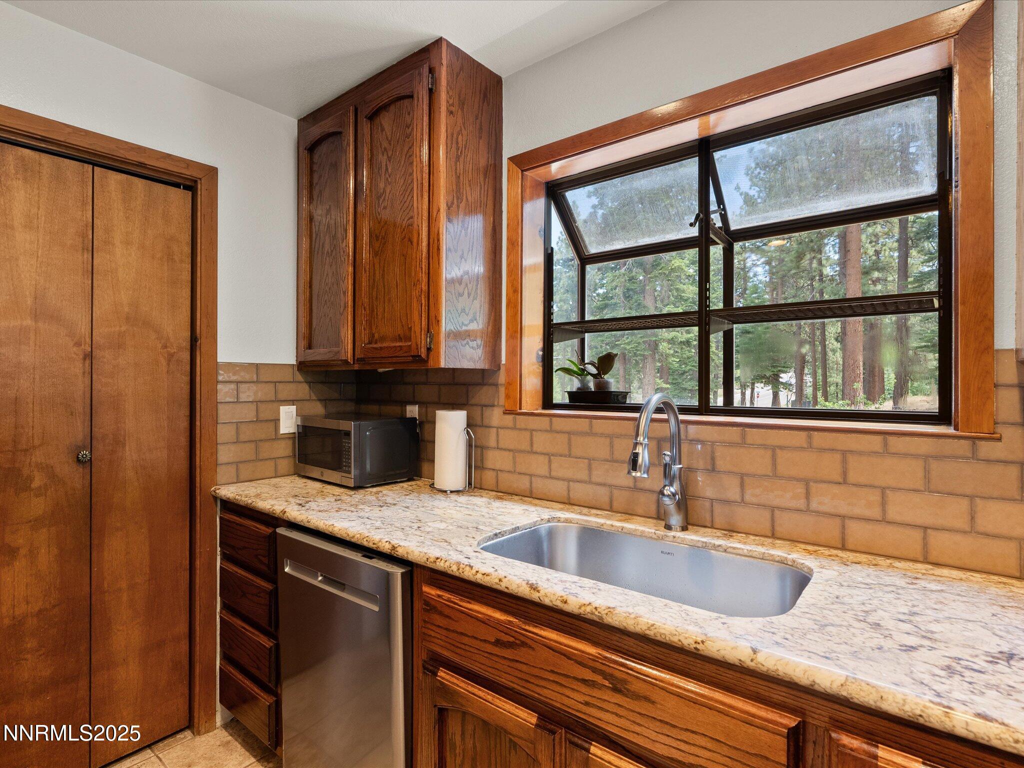 139 Rosewood Circle