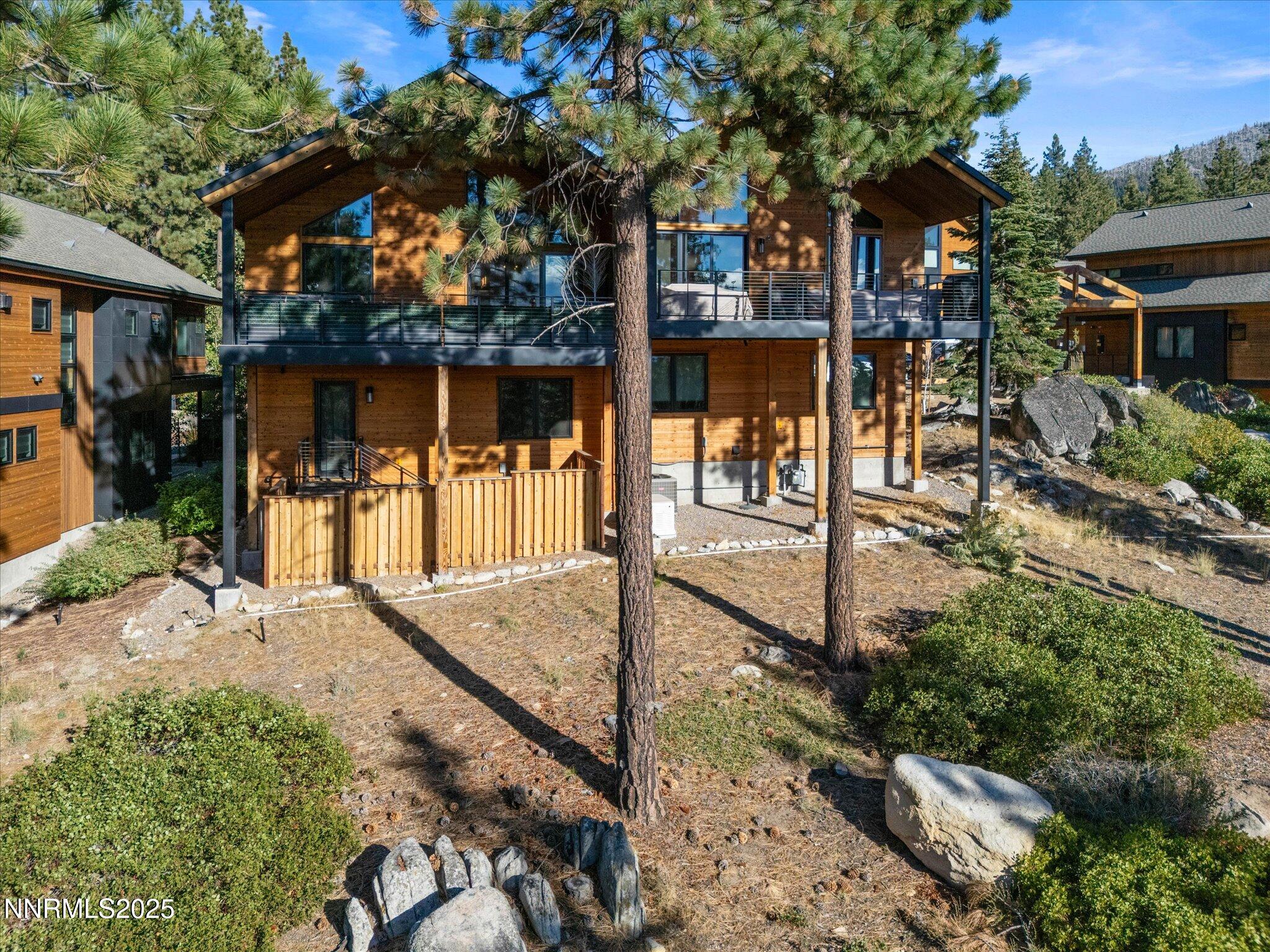 109 Sierra Colina Drive, 109