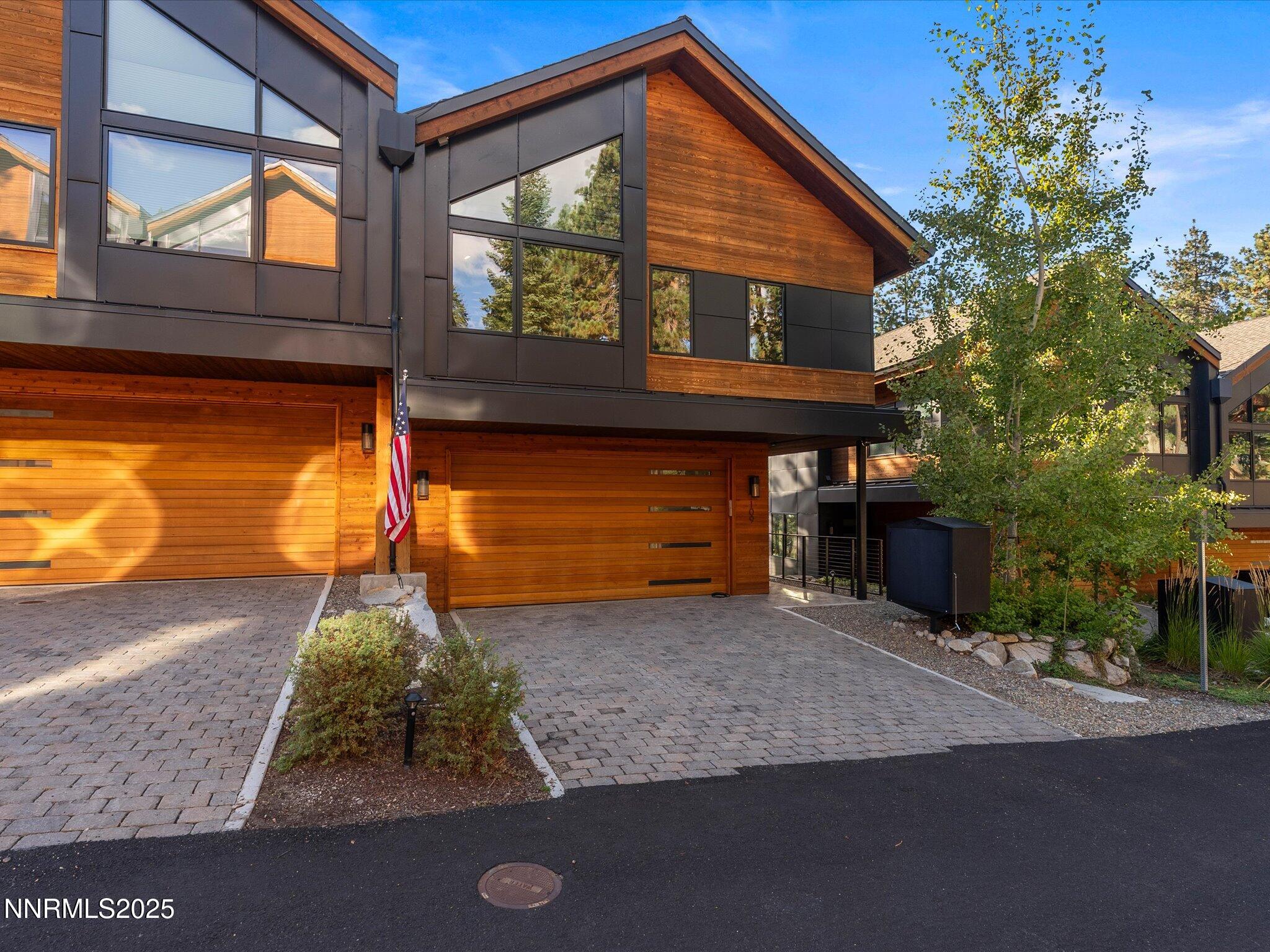 109 Sierra Colina Drive, 109