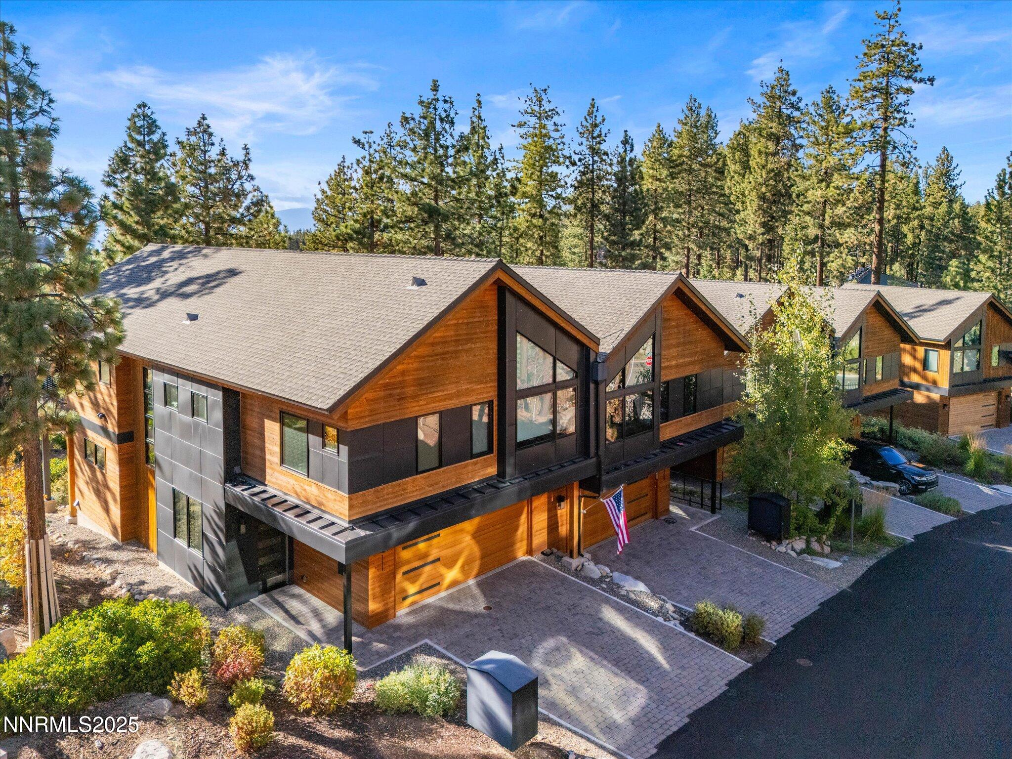 109 Sierra Colina Drive, 109