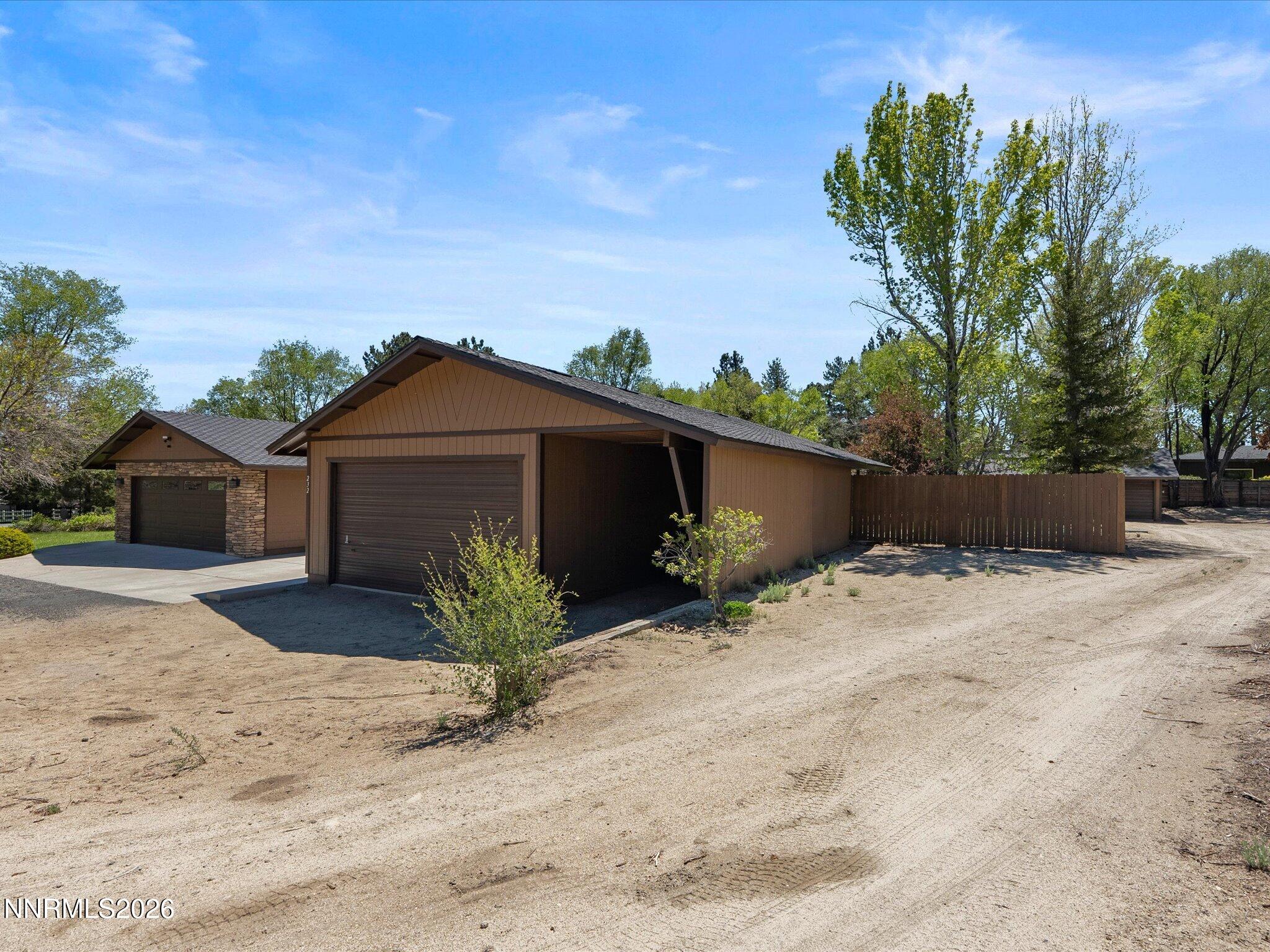 232 NE Beverly Way