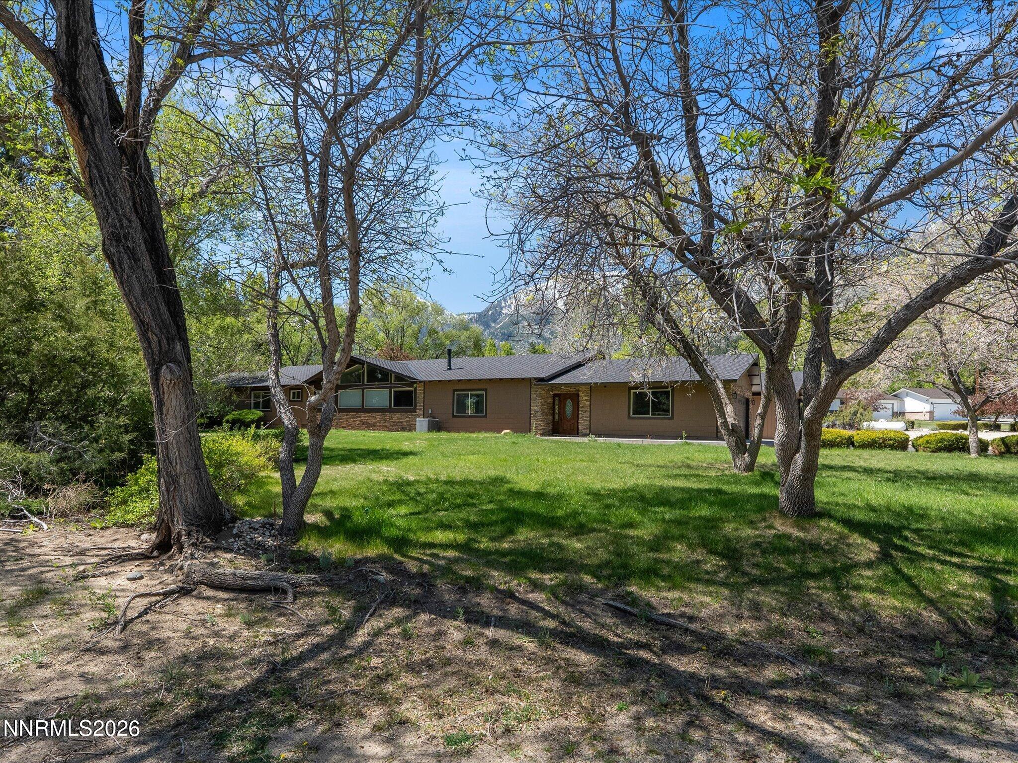 232 NE Beverly Way