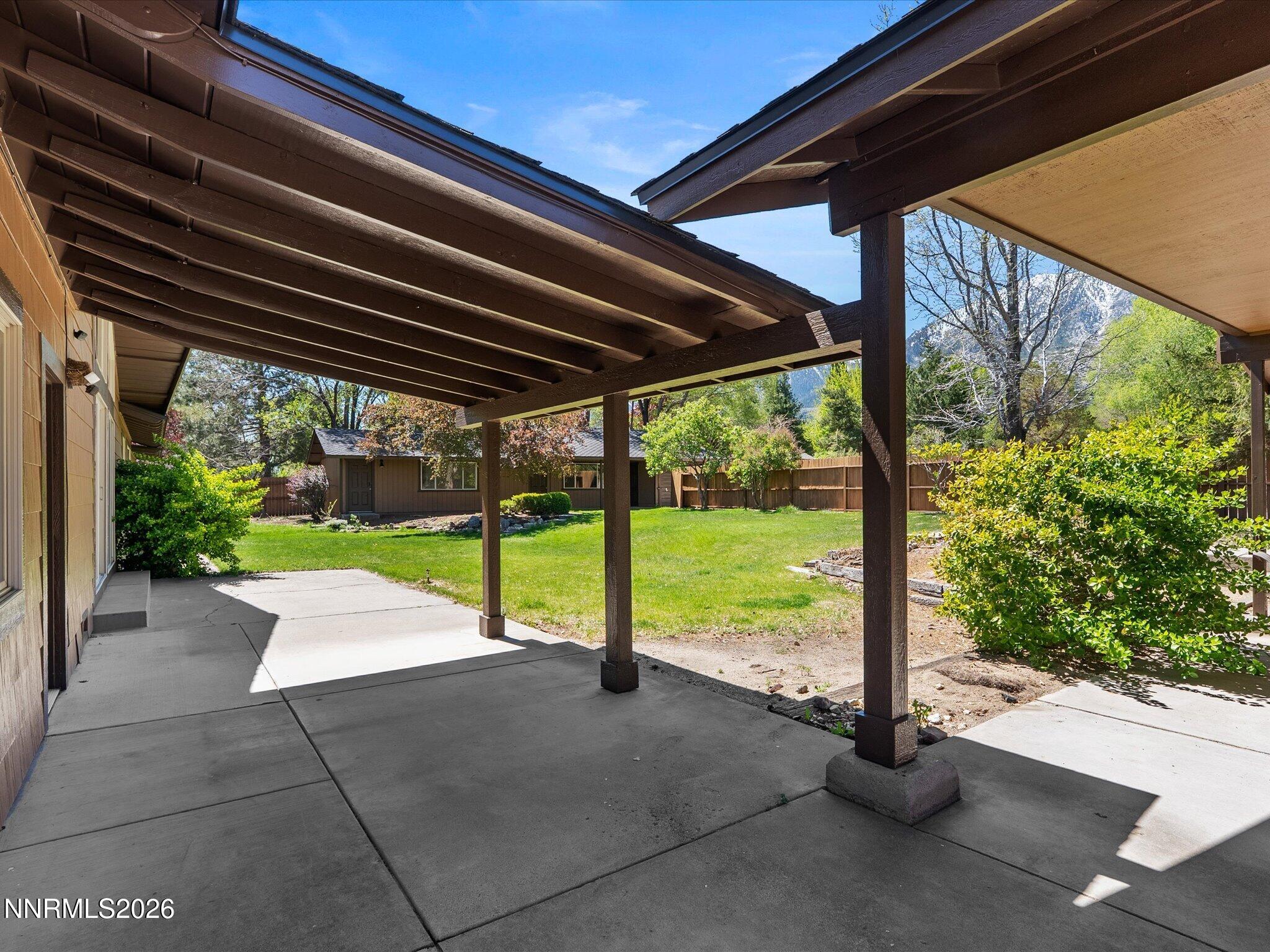 232 NE Beverly Way