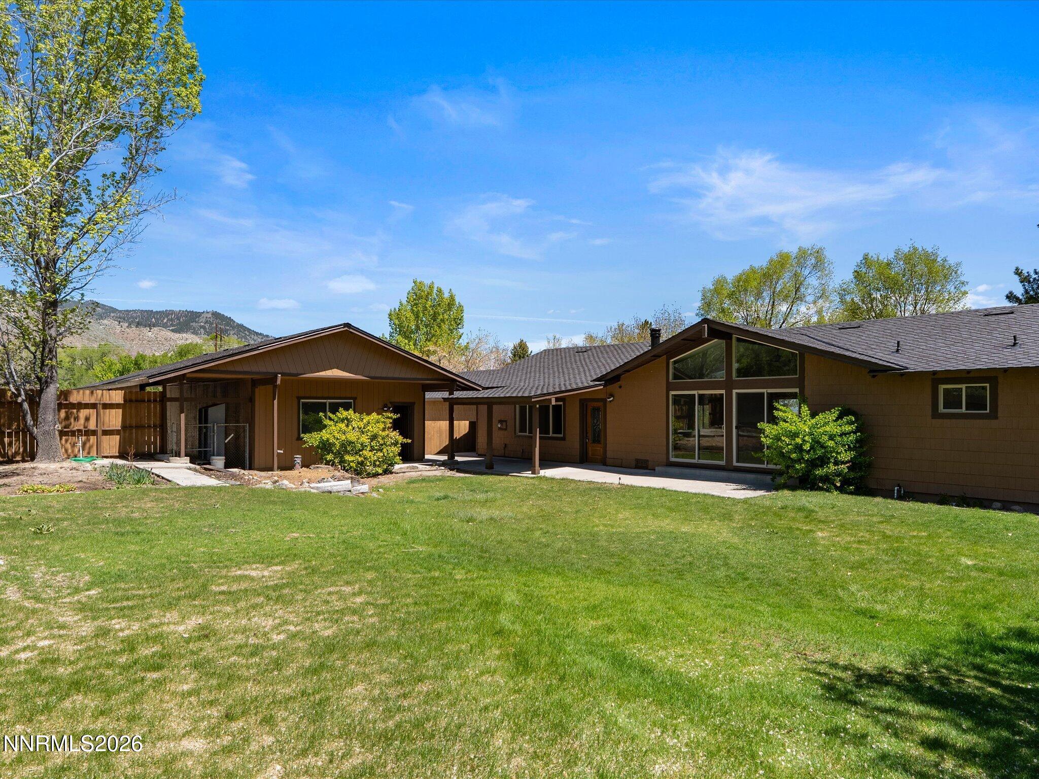 232 NE Beverly Way