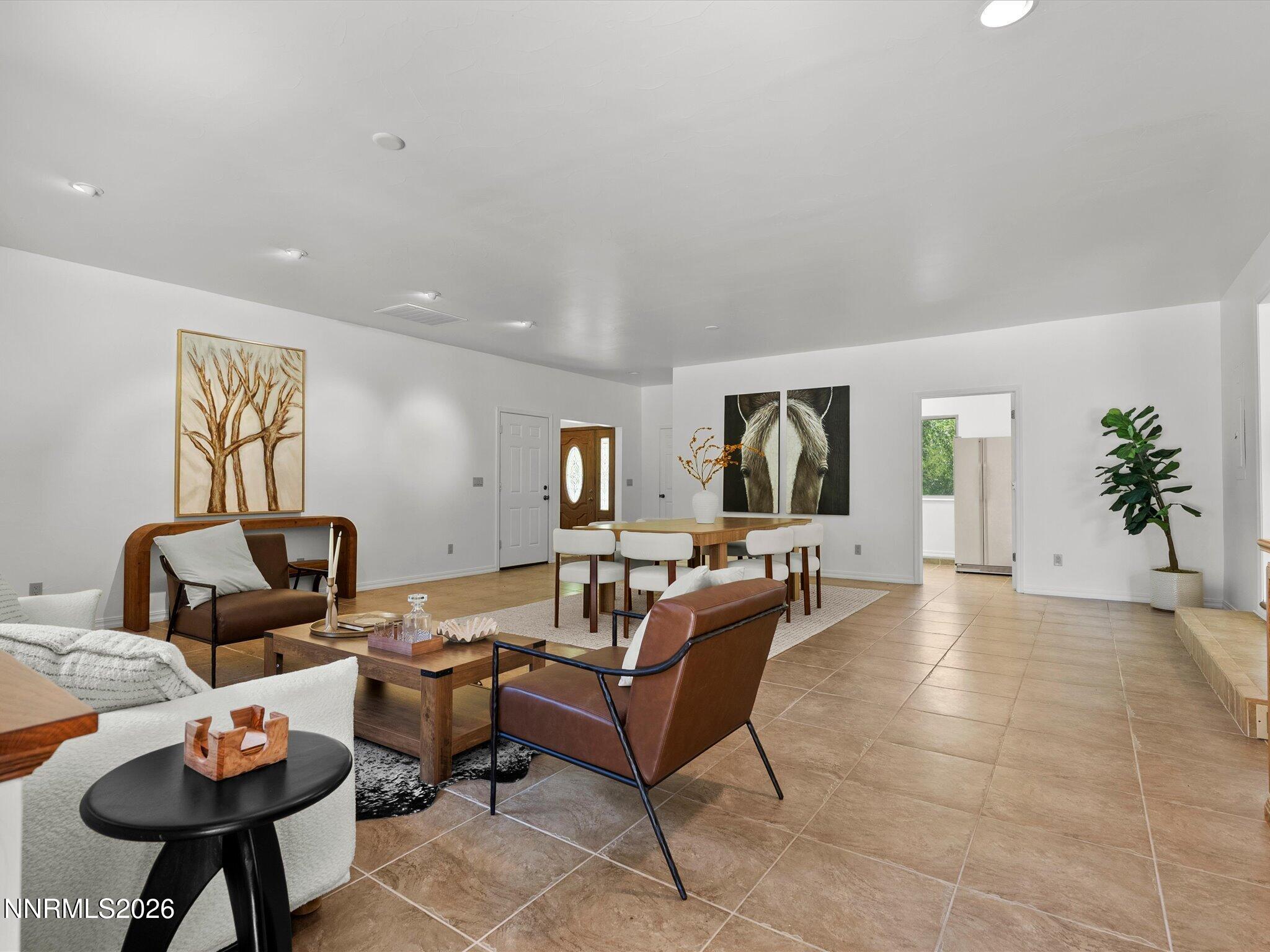 232 NE Beverly Way