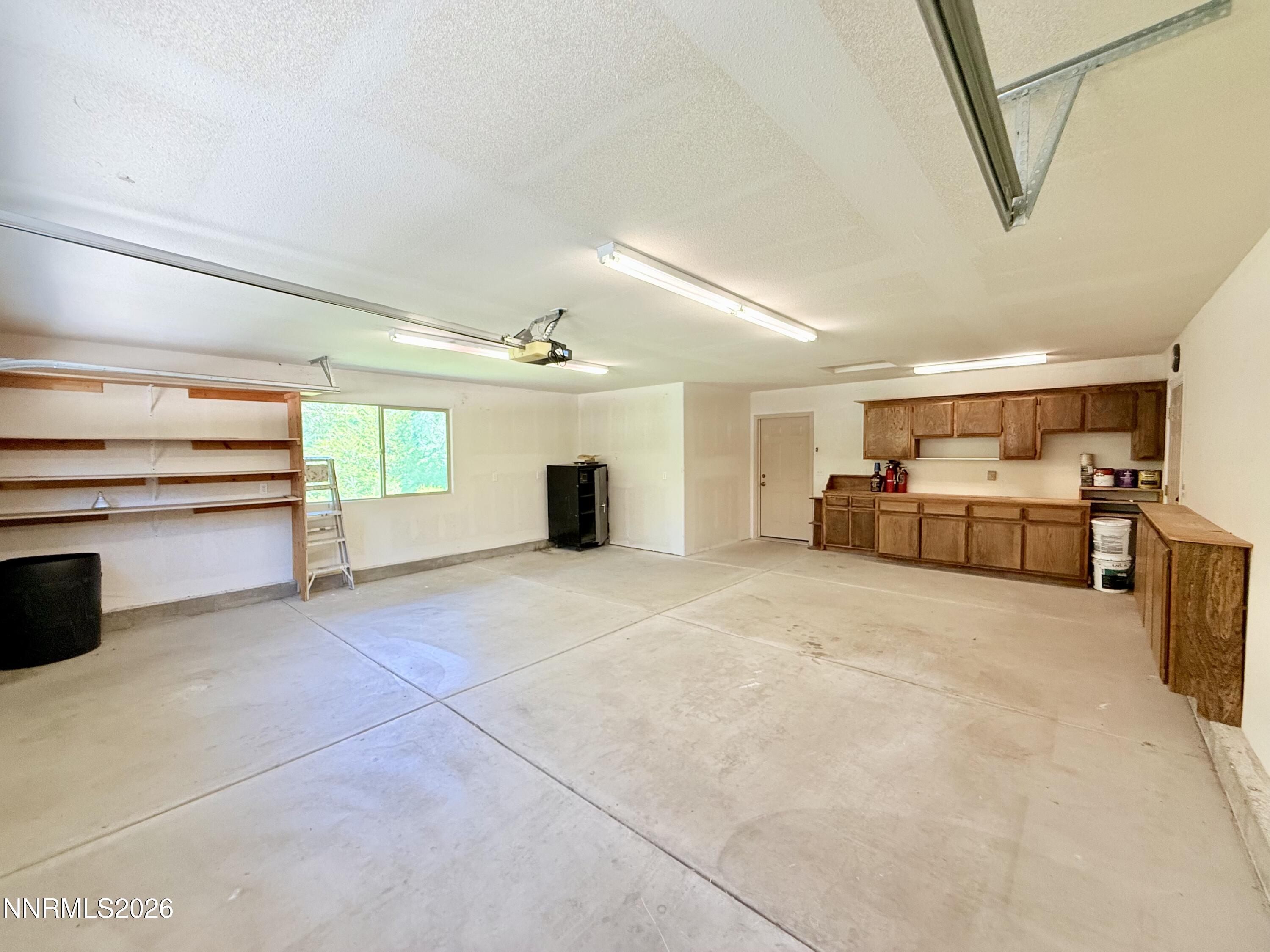 232 NE Beverly Way