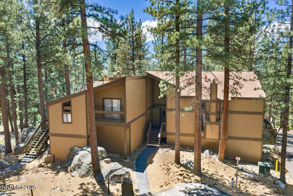 31 Chalet Court
