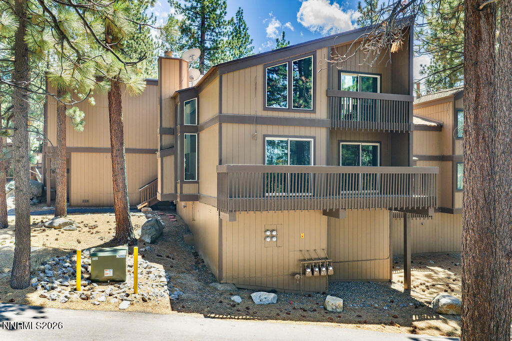31 Chalet Court
