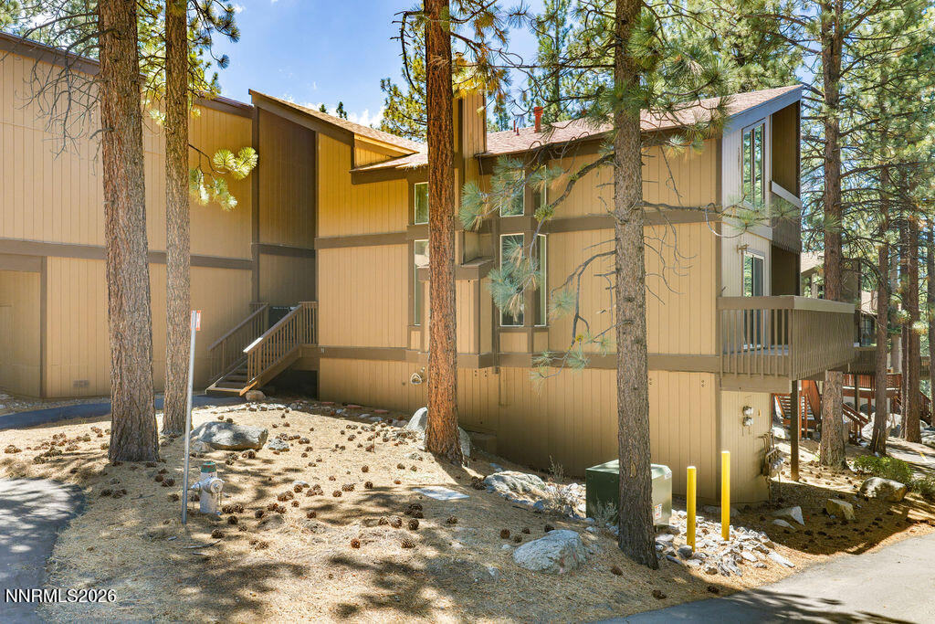 31 Chalet Court