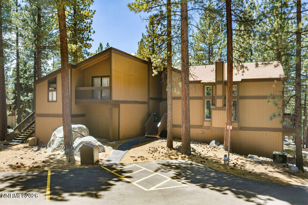 31 Chalet Court