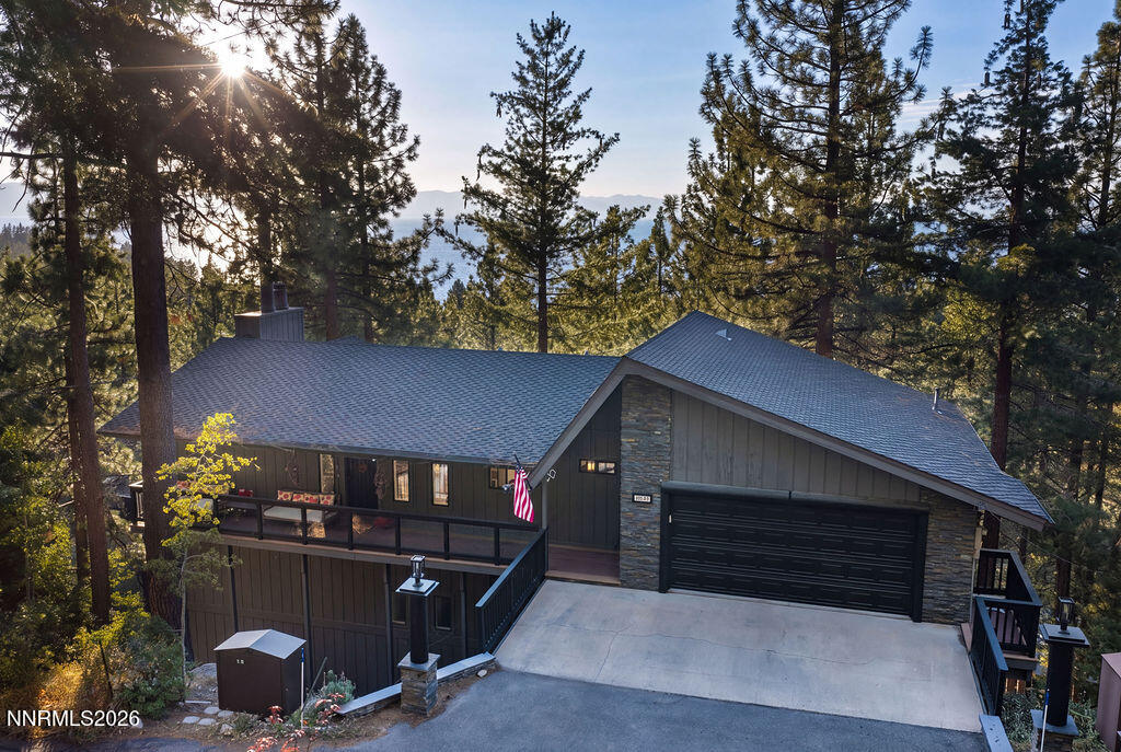 695 Lakeview Drive