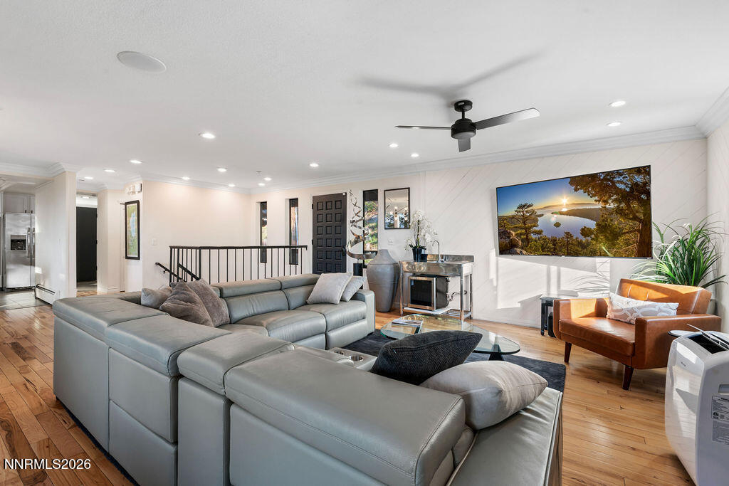 695 Lakeview Drive