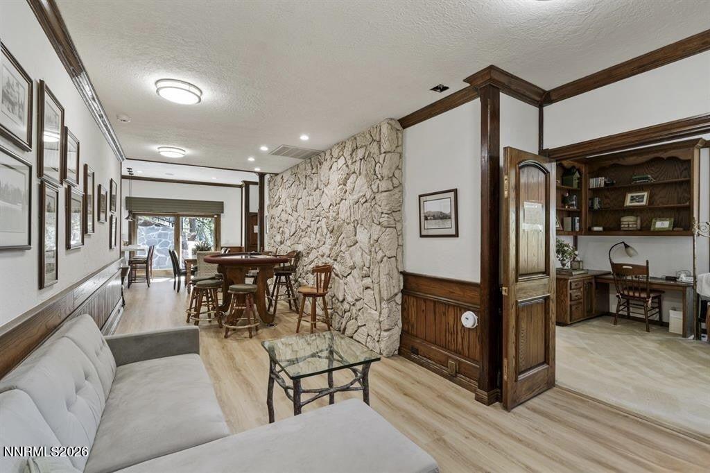 225 S Martin Drive Drive