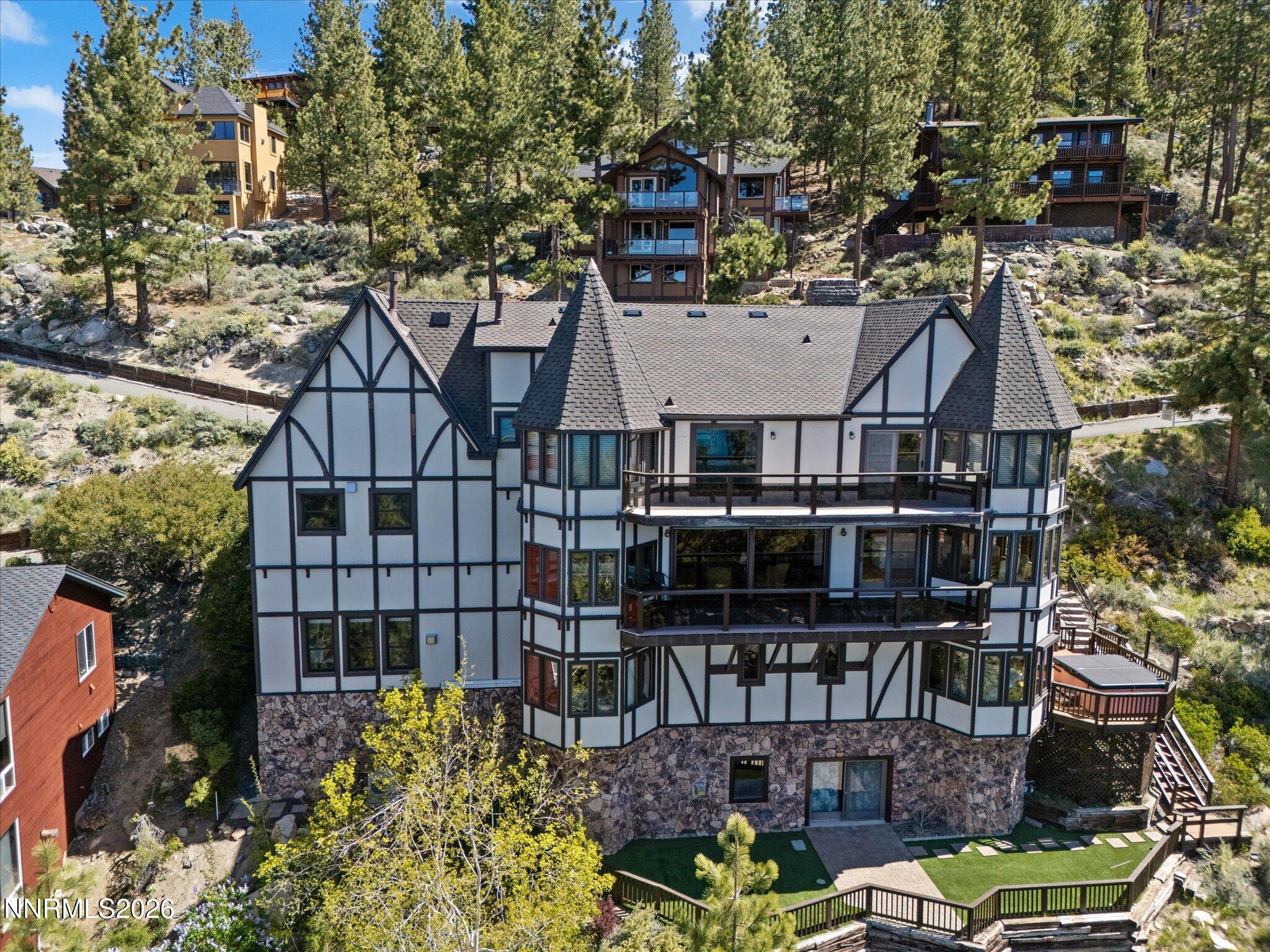 225 S Martin Drive Drive