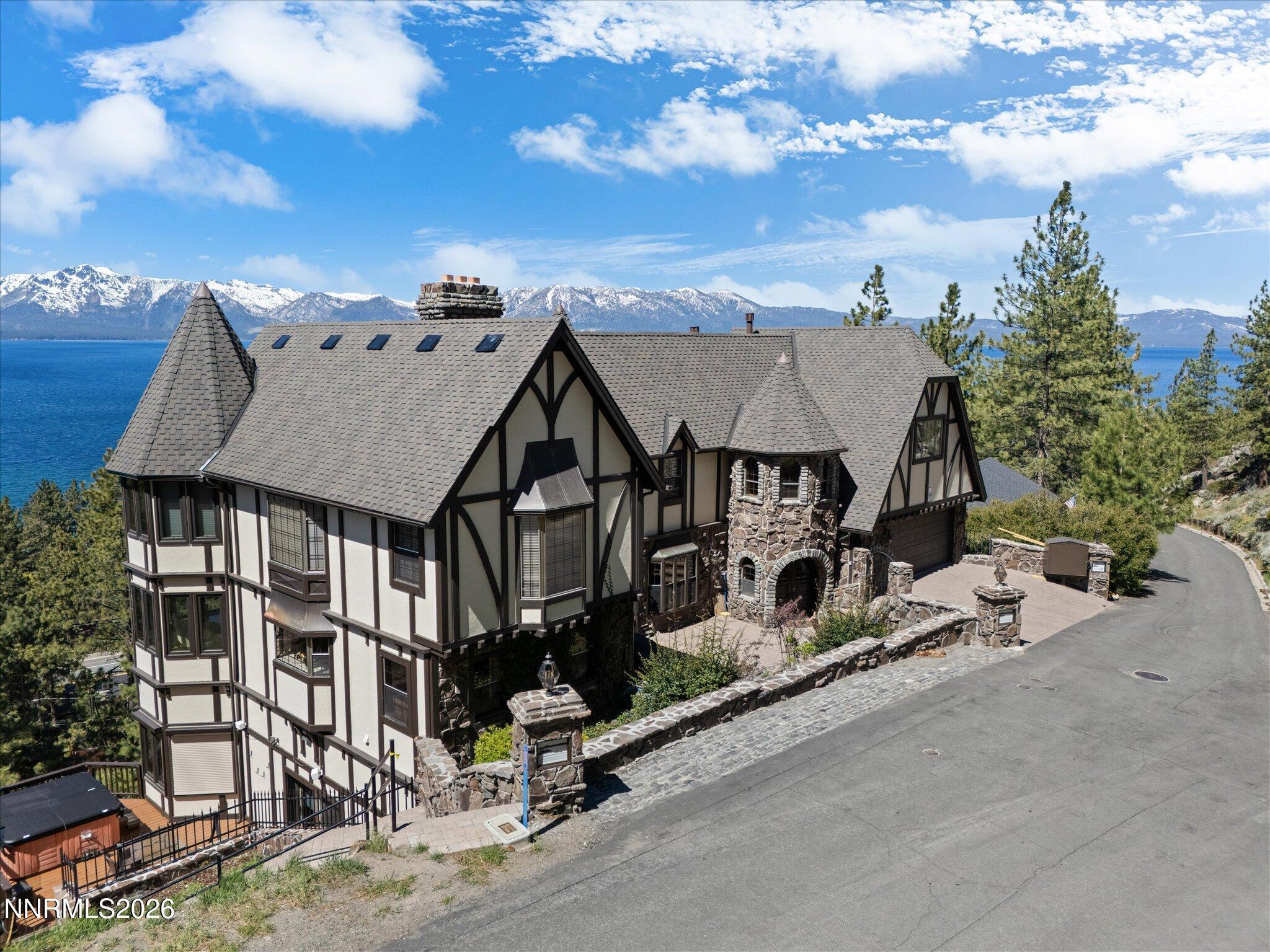 225 S Martin Drive Drive