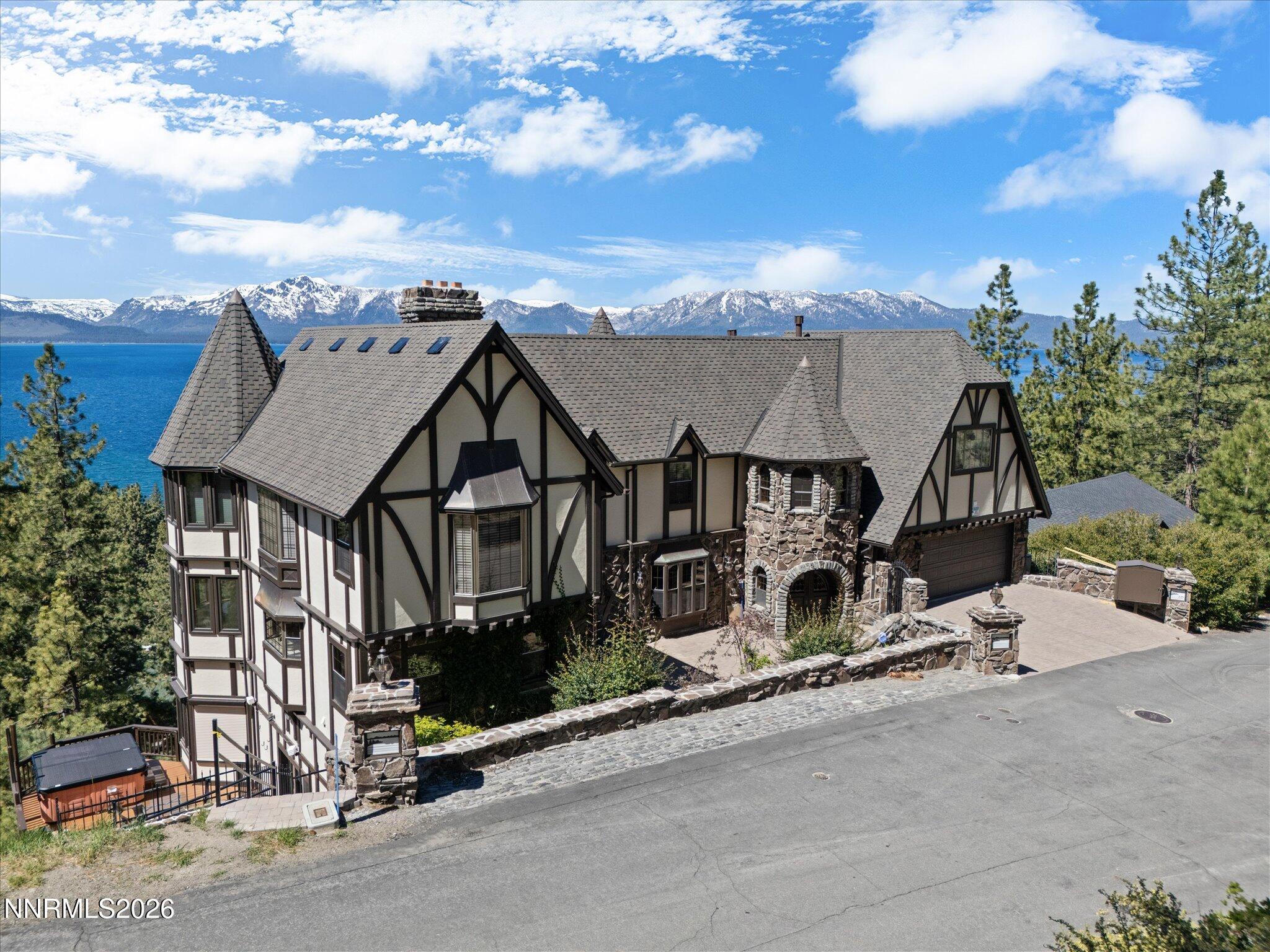 225 S Martin Drive Drive