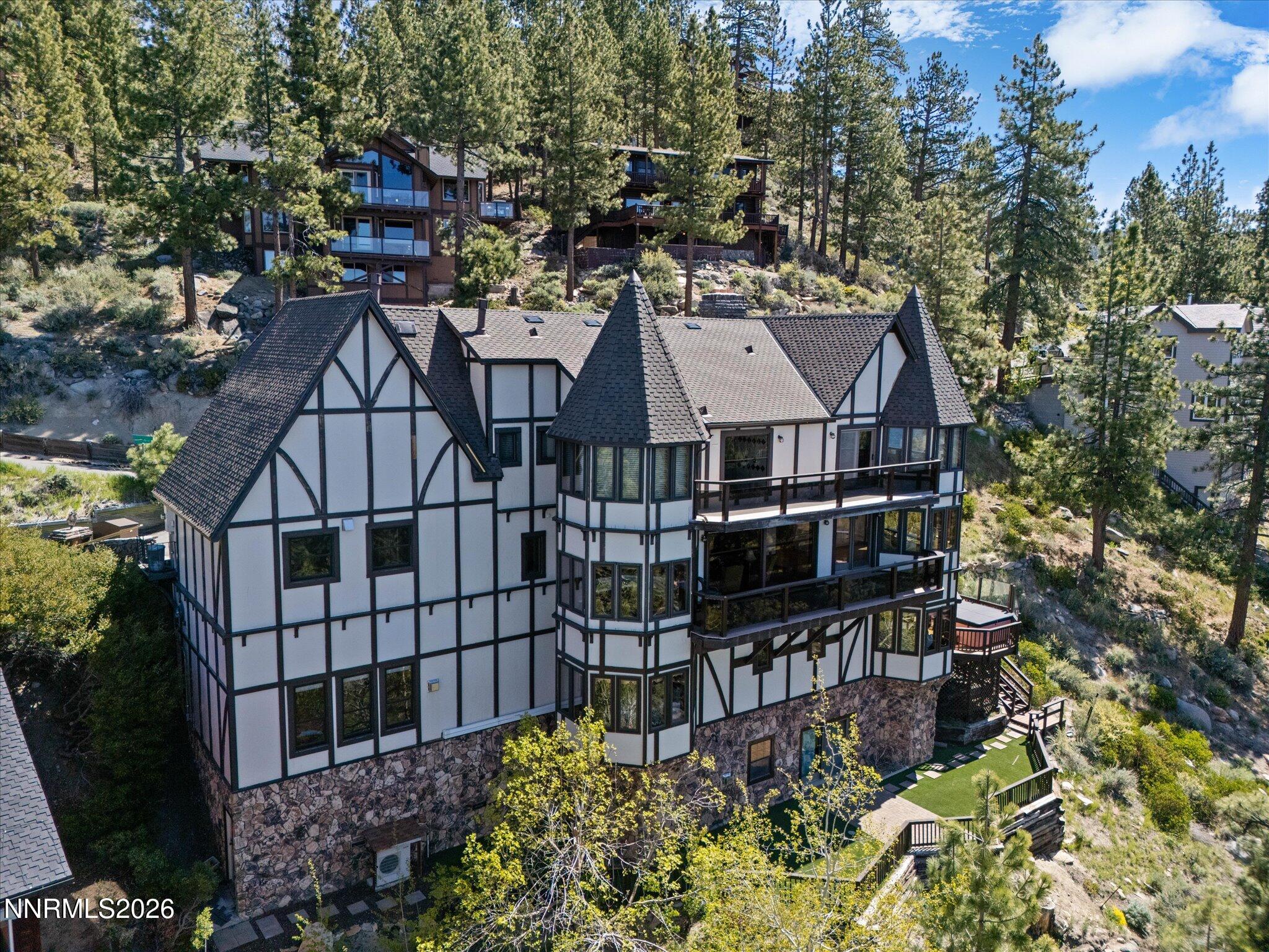 225 S Martin Drive Drive