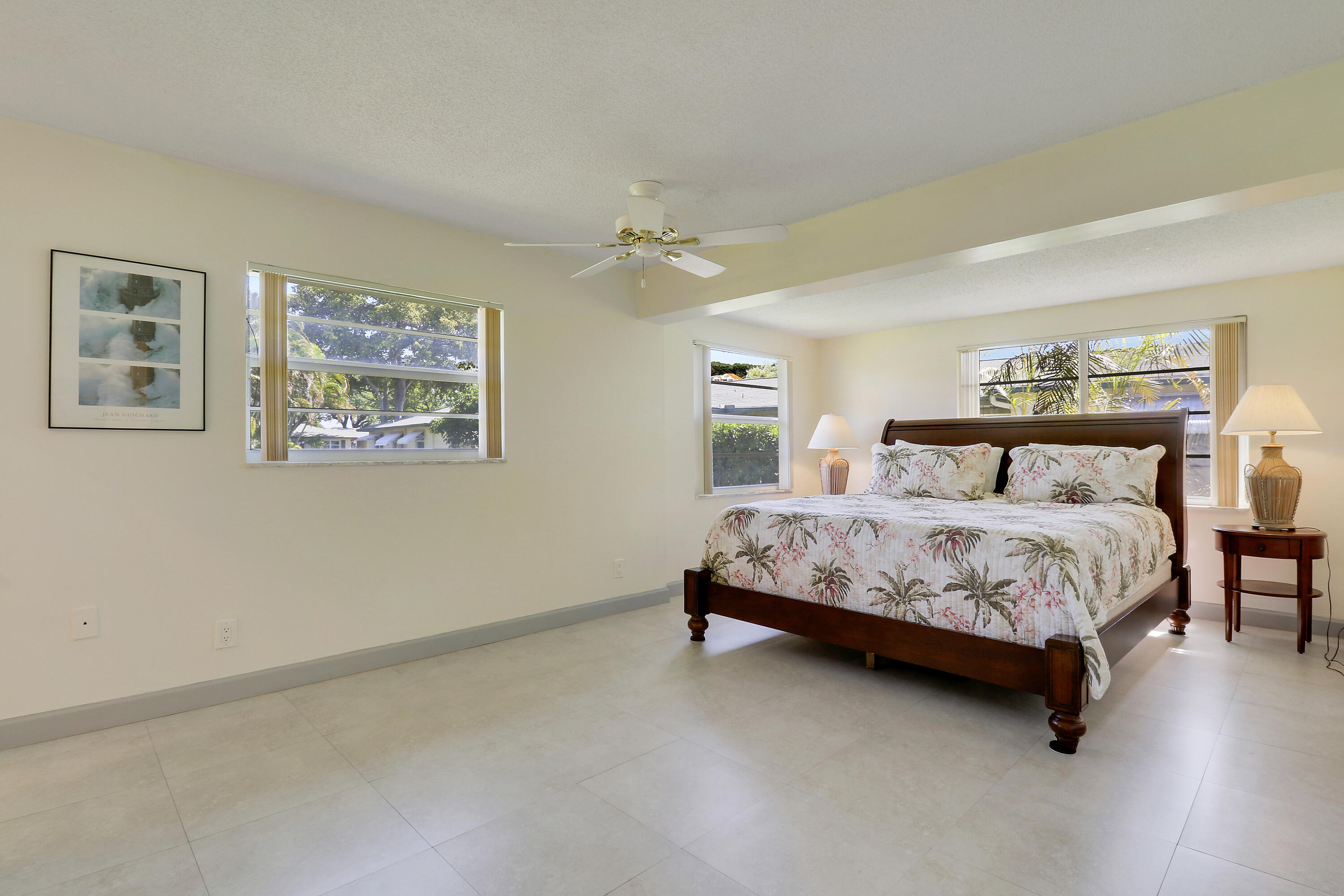 129 Mockingbird Lane
