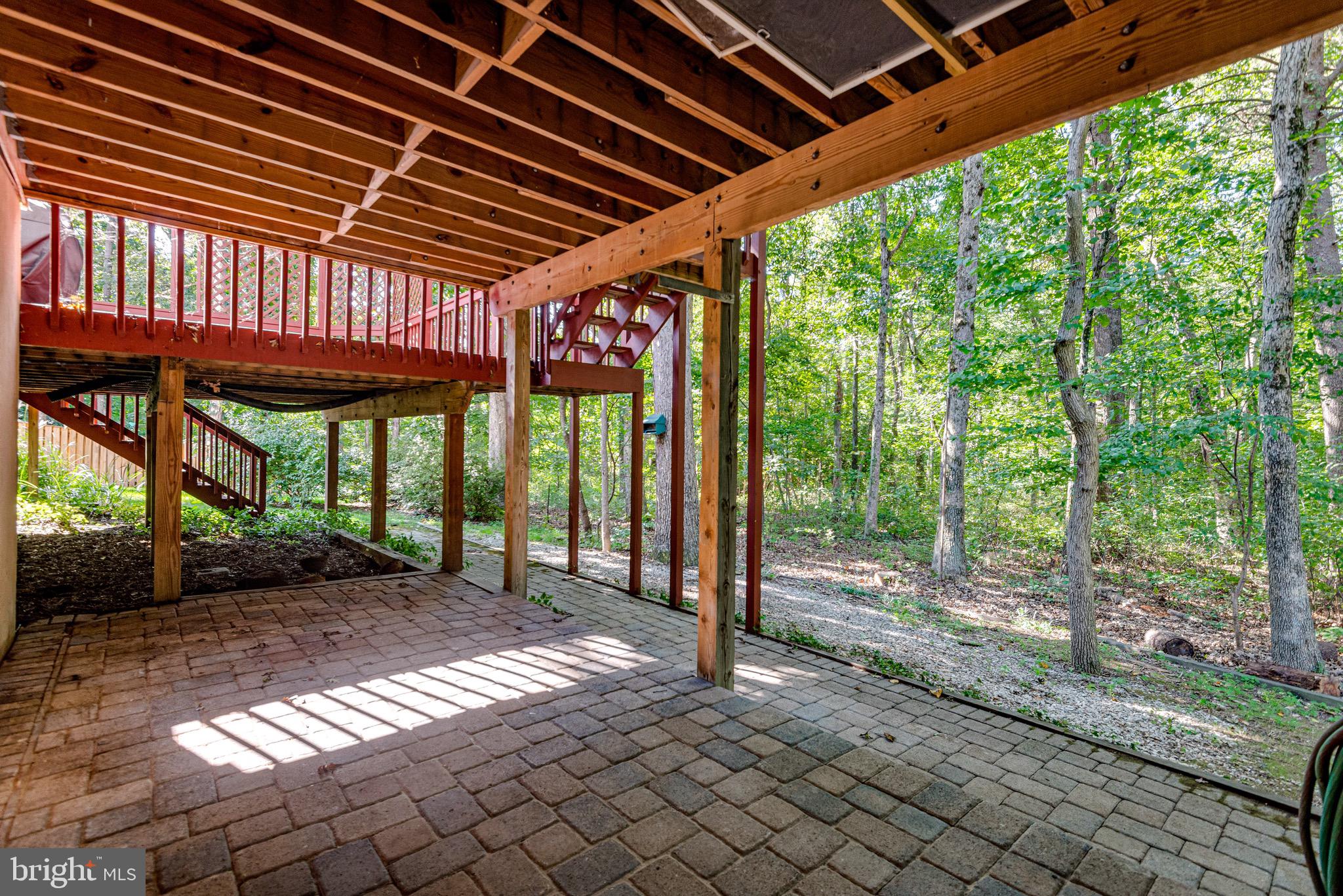 513 Silverbark Ct