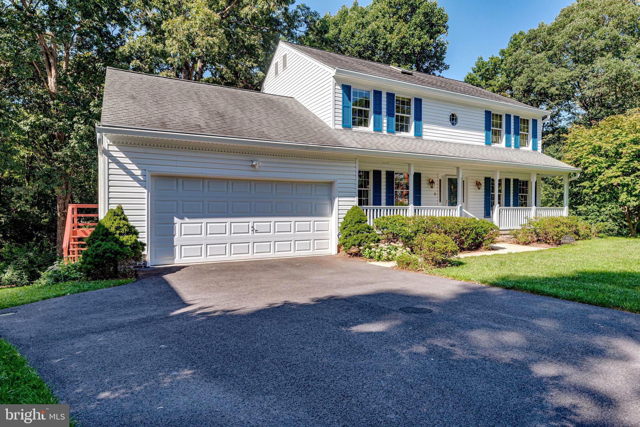 513 Silverbark Ct