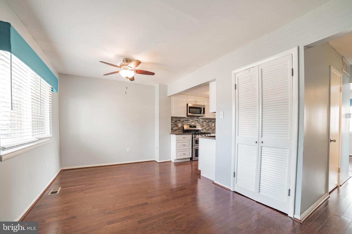 1908 Cambridge Dr