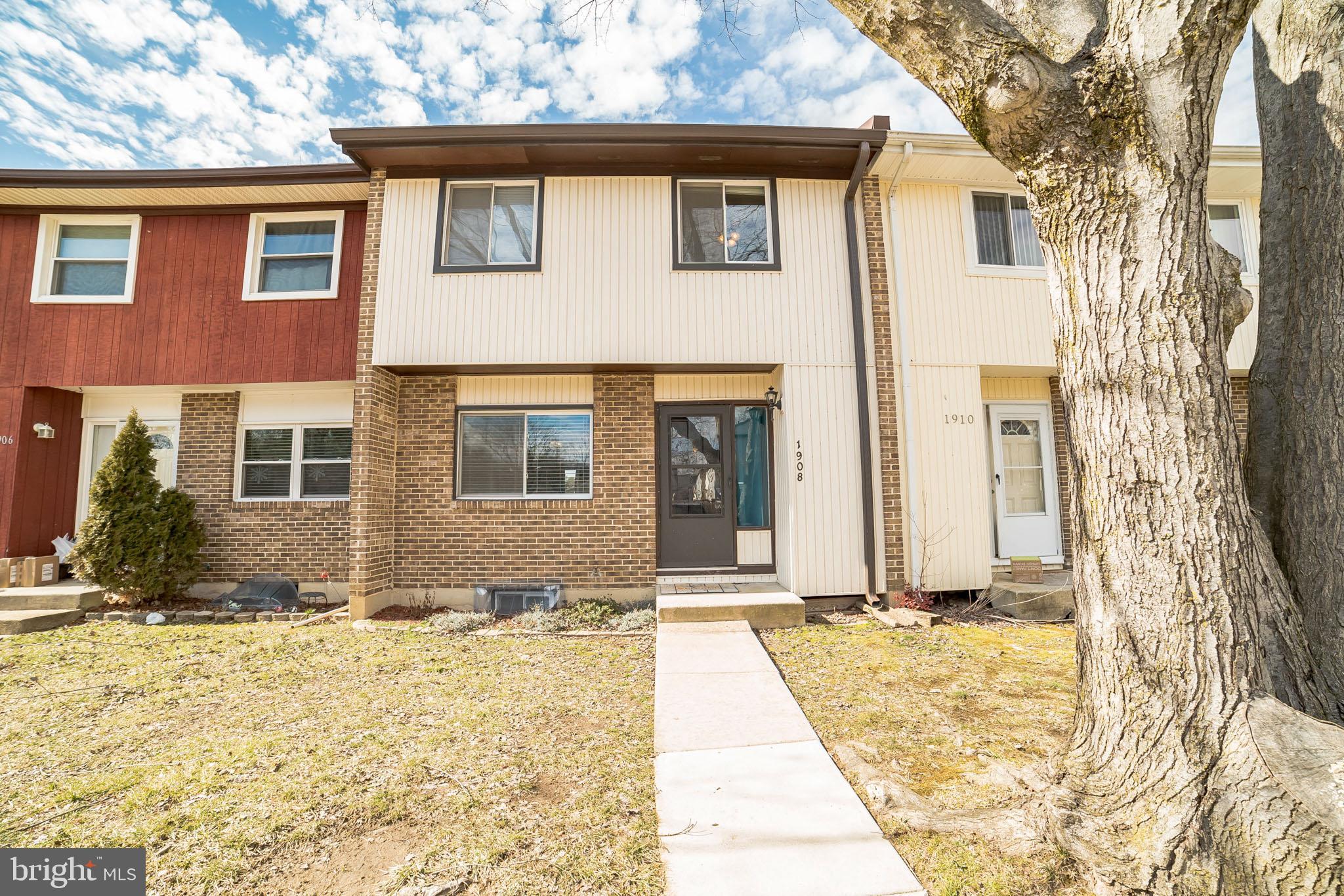 1908 Cambridge Dr
