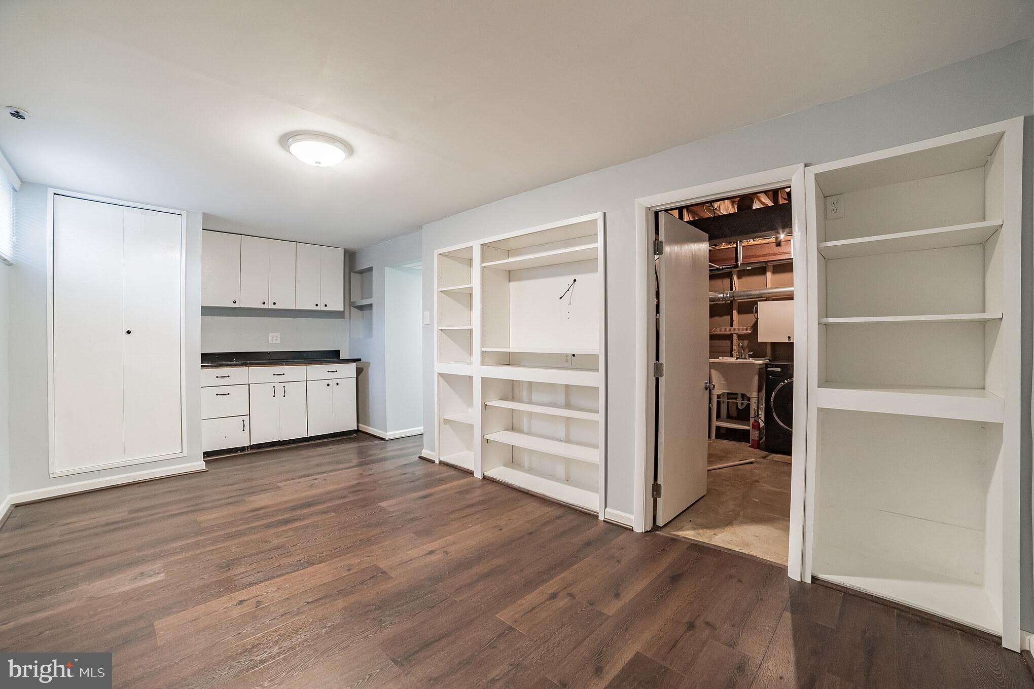 1908 Cambridge Dr