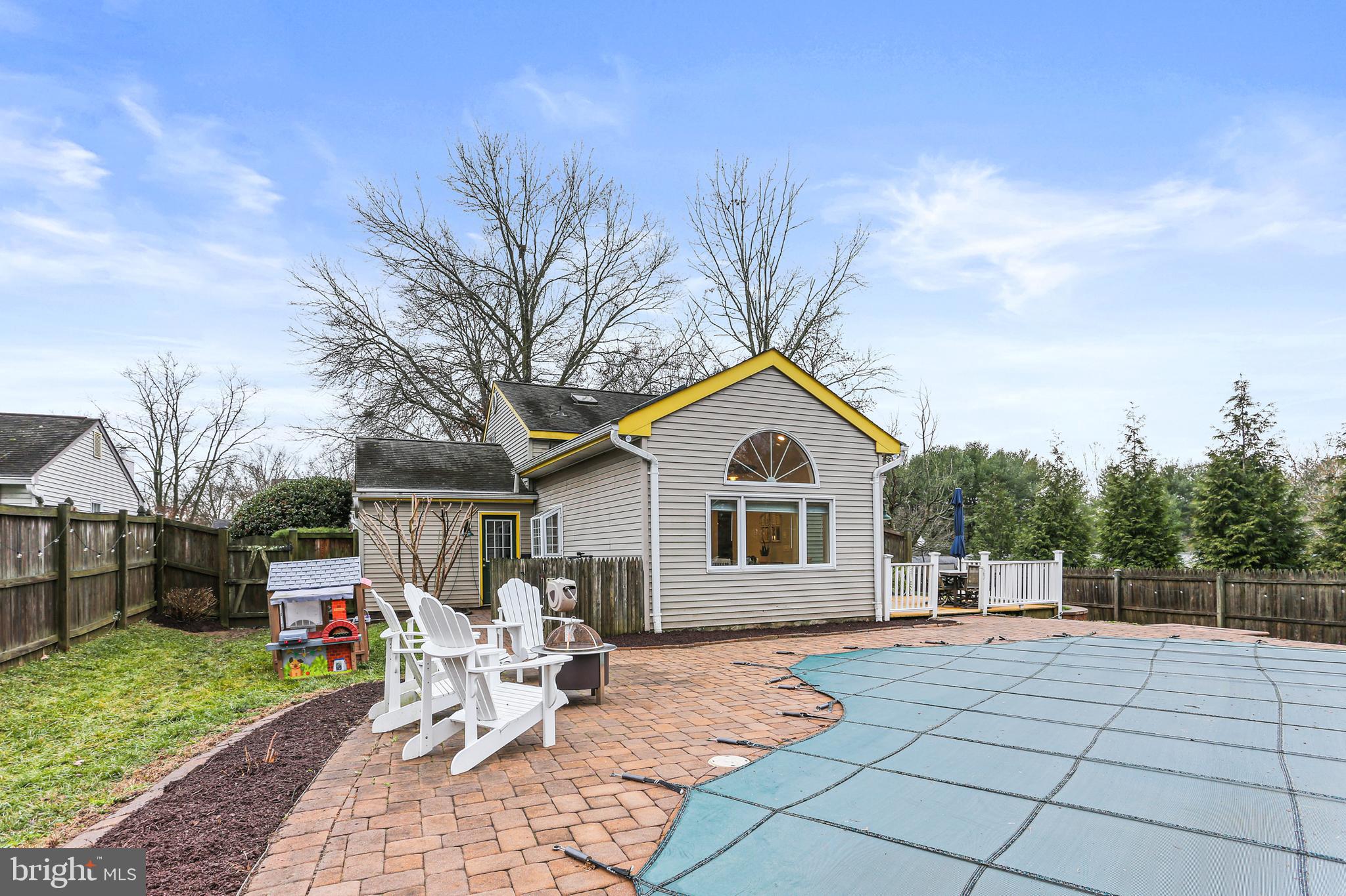 391 Stanford Ct