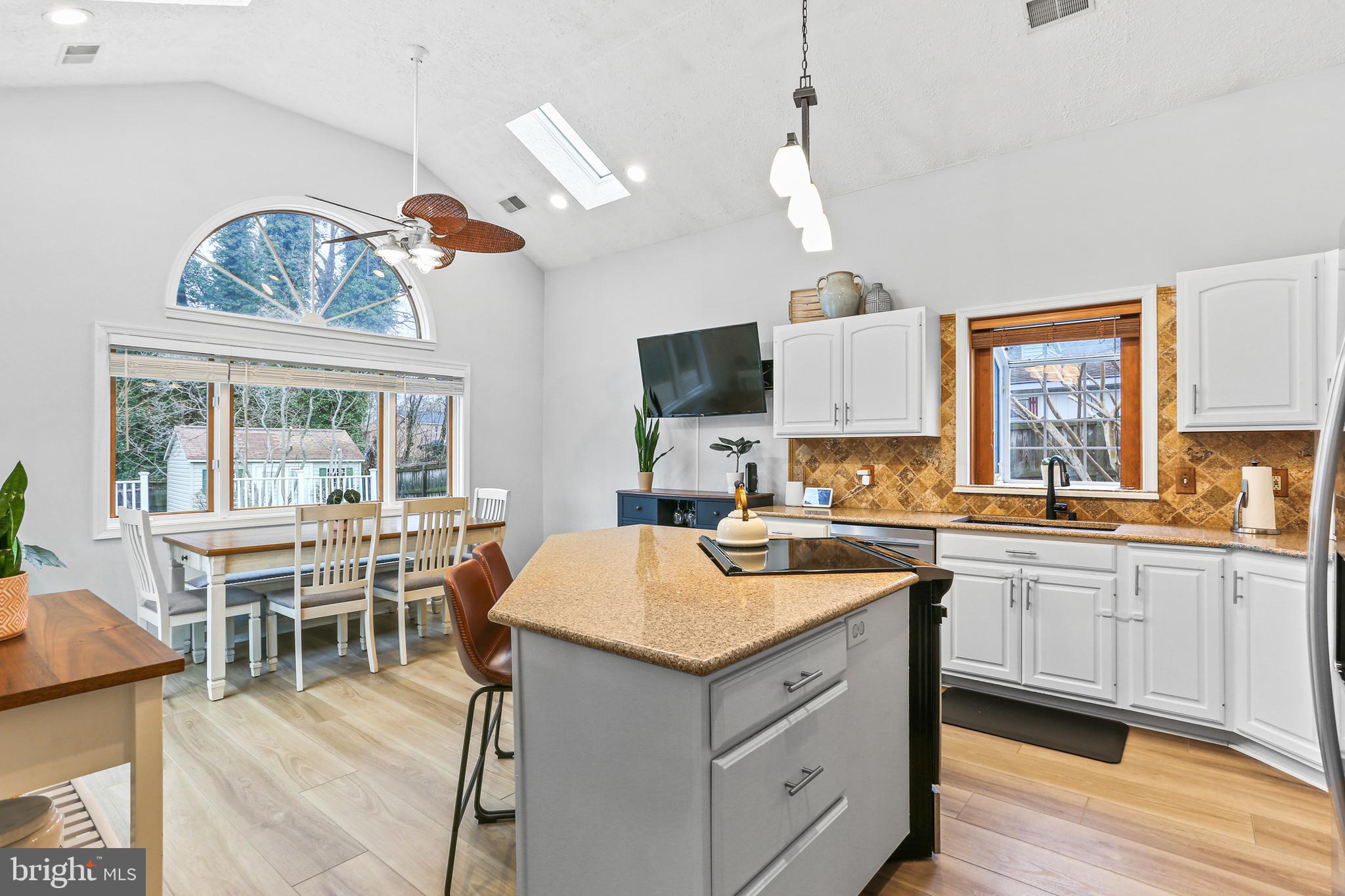 391 Stanford Ct