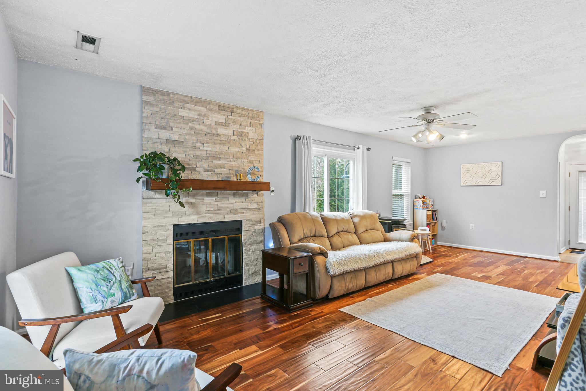 391 Stanford Ct