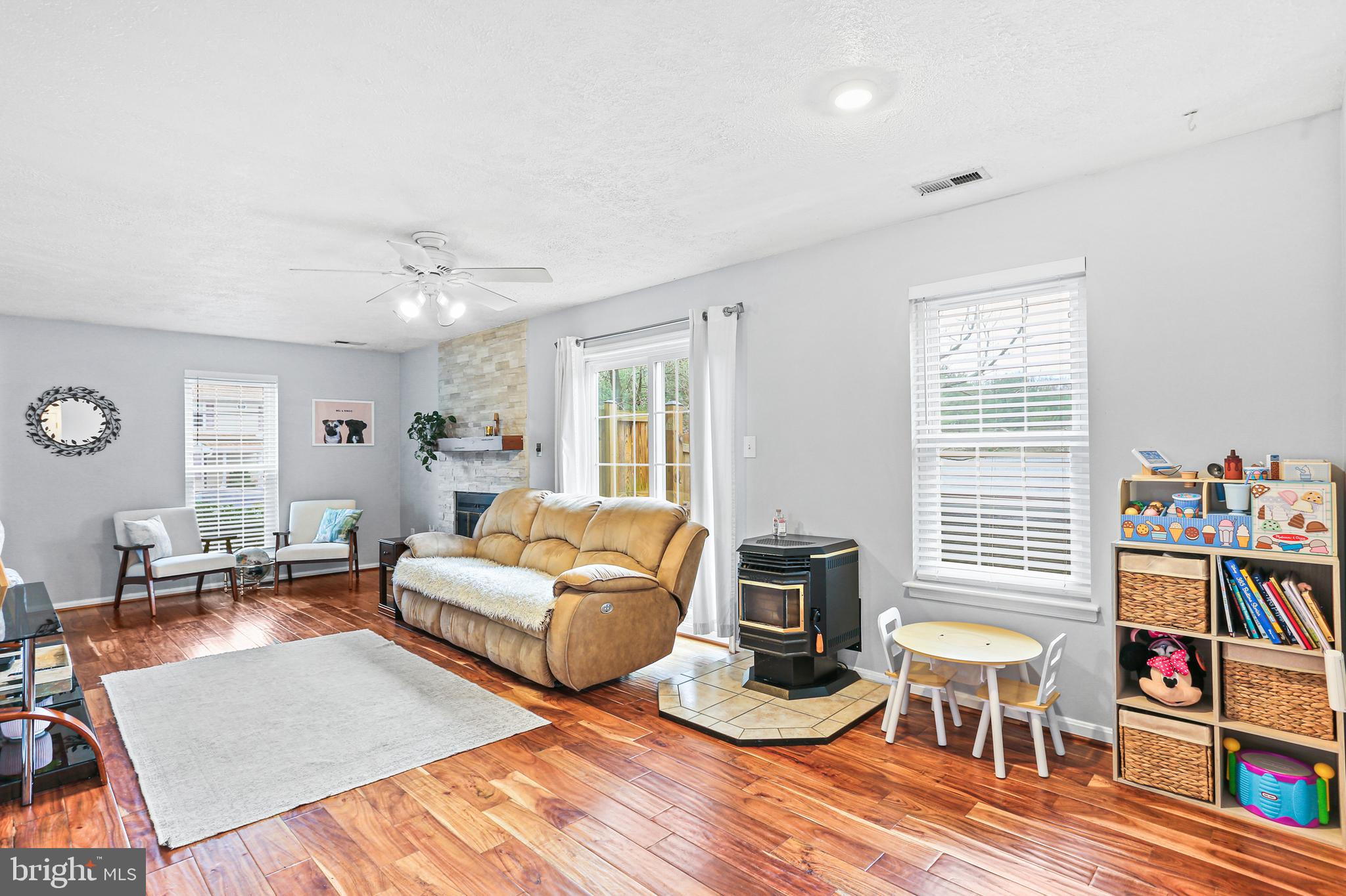 391 Stanford Ct