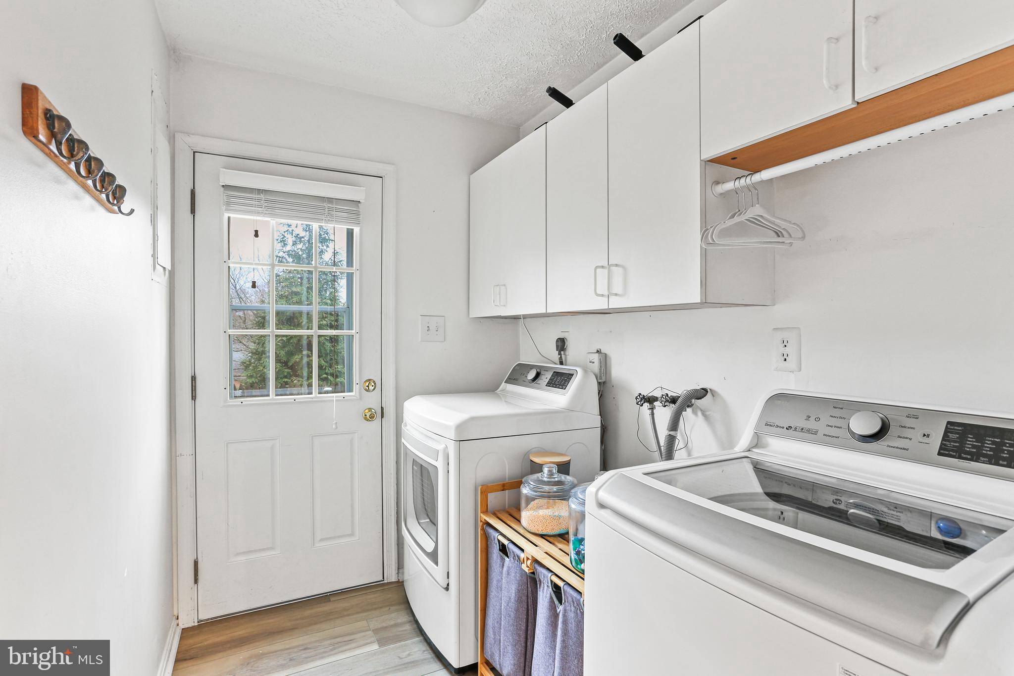 391 Stanford Ct