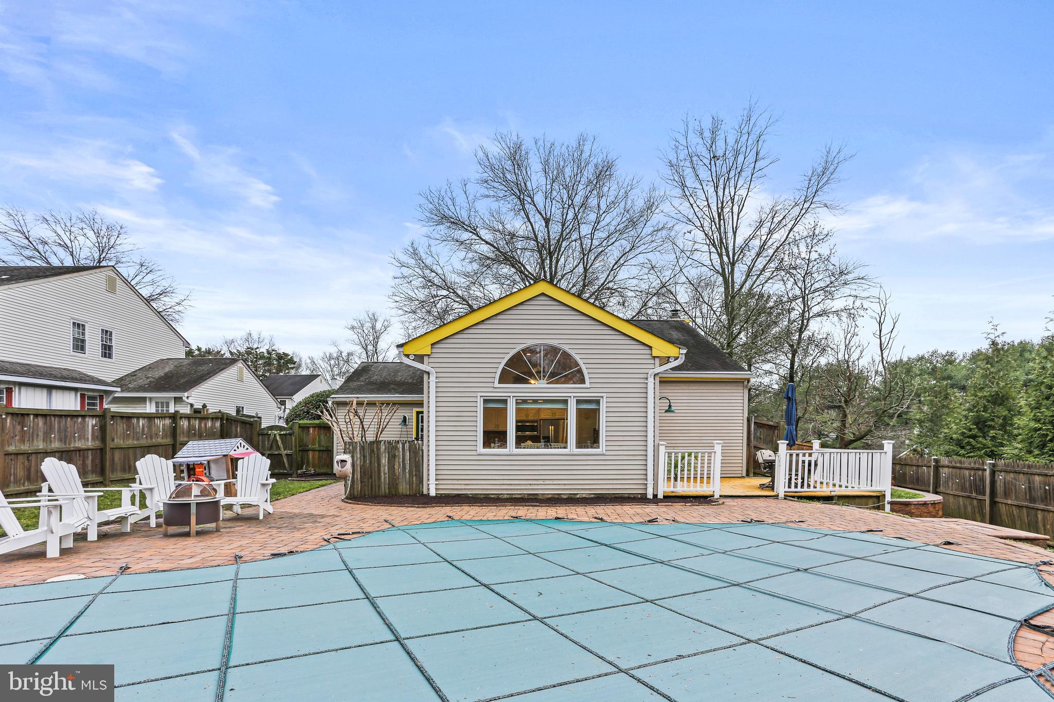 391 Stanford Ct