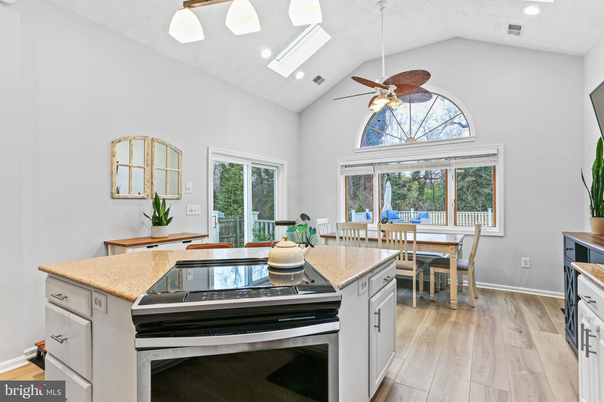 391 Stanford Ct