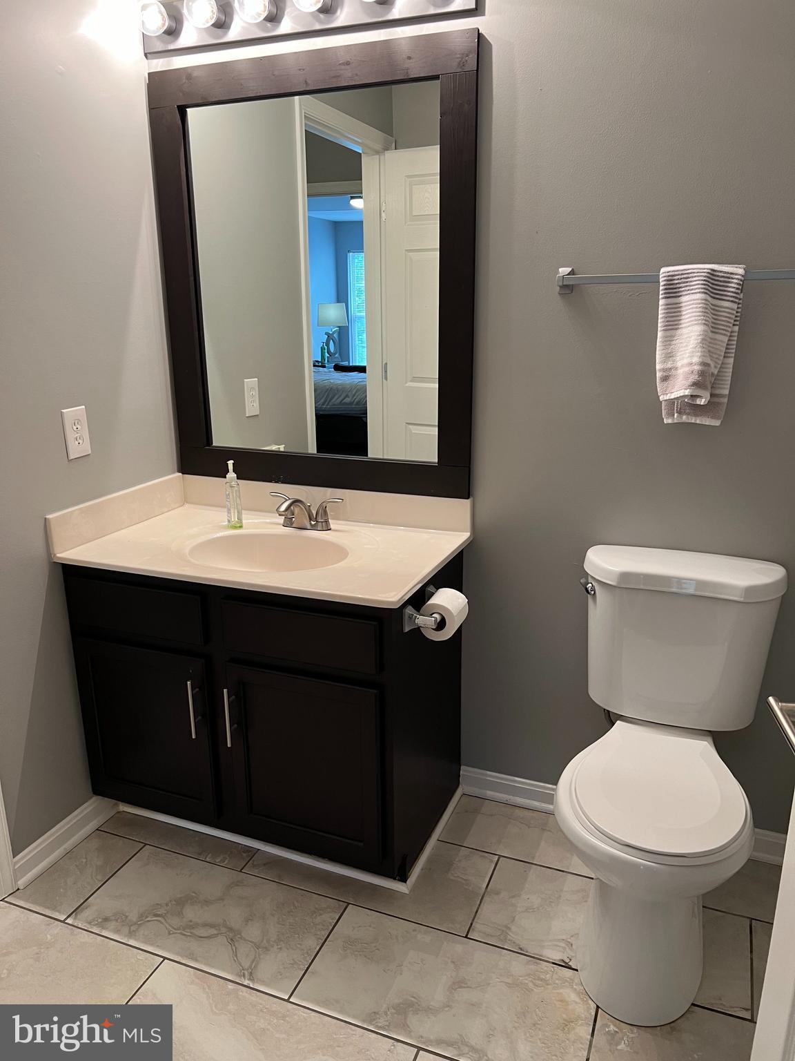 2024 Gov Thomas Bladen Way #303