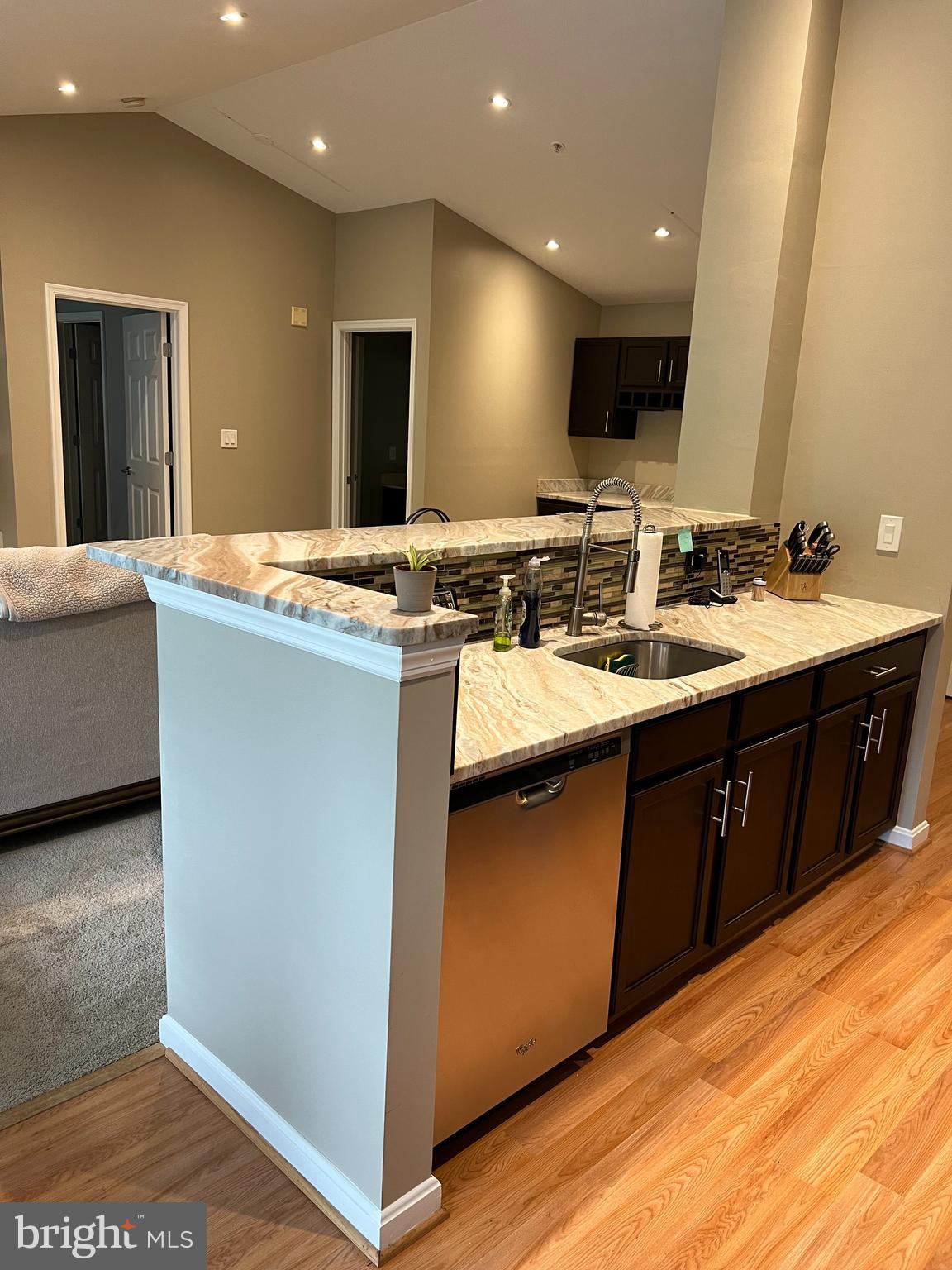 2024 Gov Thomas Bladen Way #303