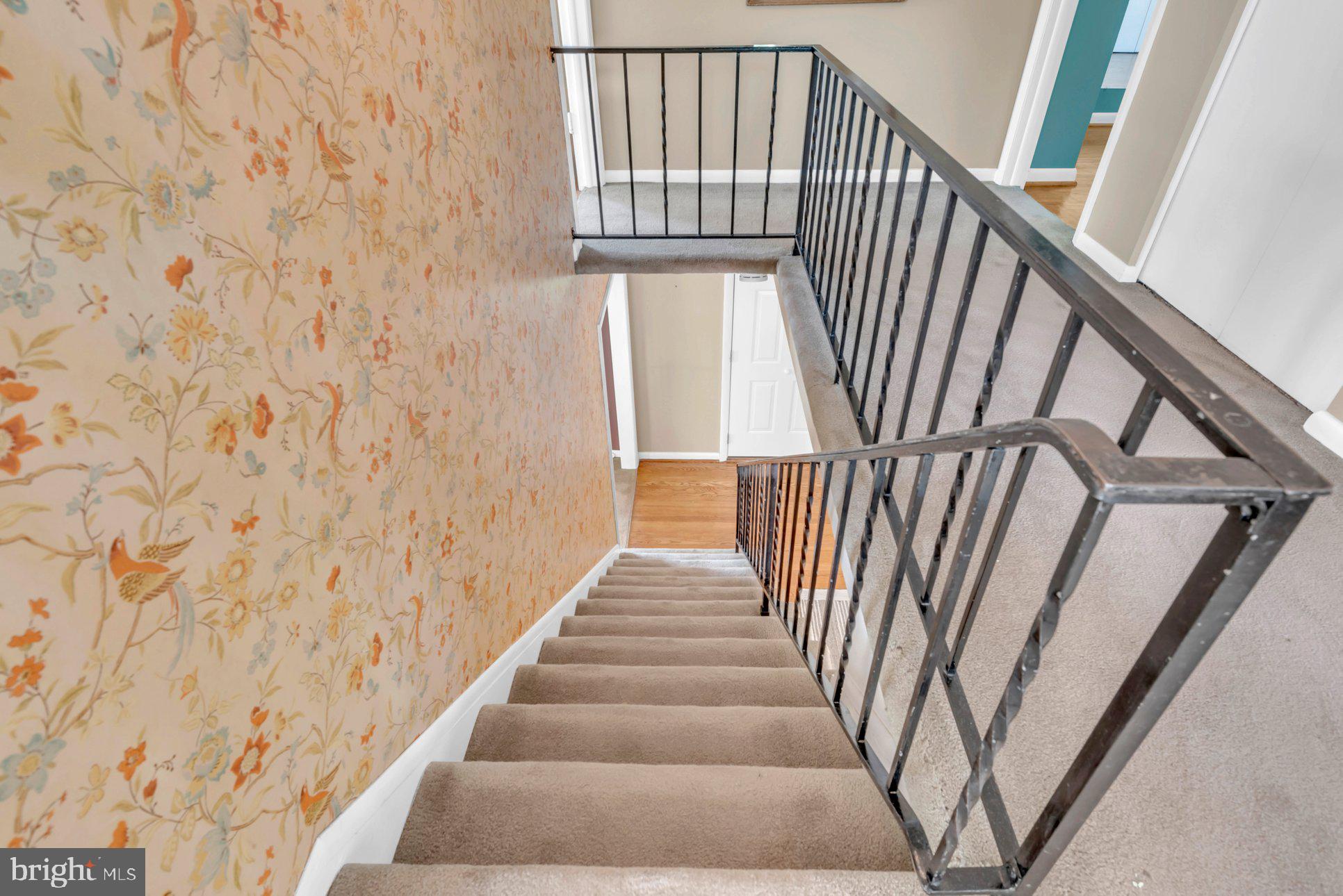 2 Lynhaven Ct