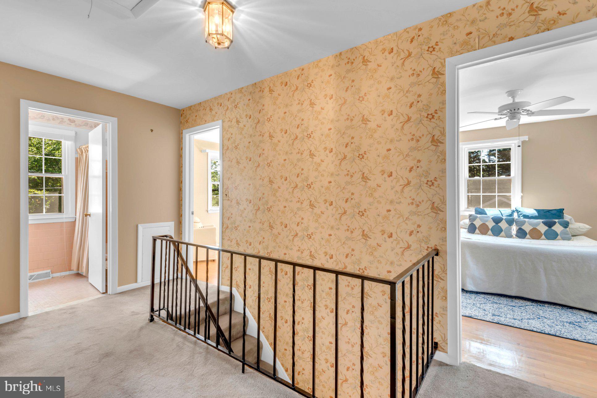 2 Lynhaven Ct