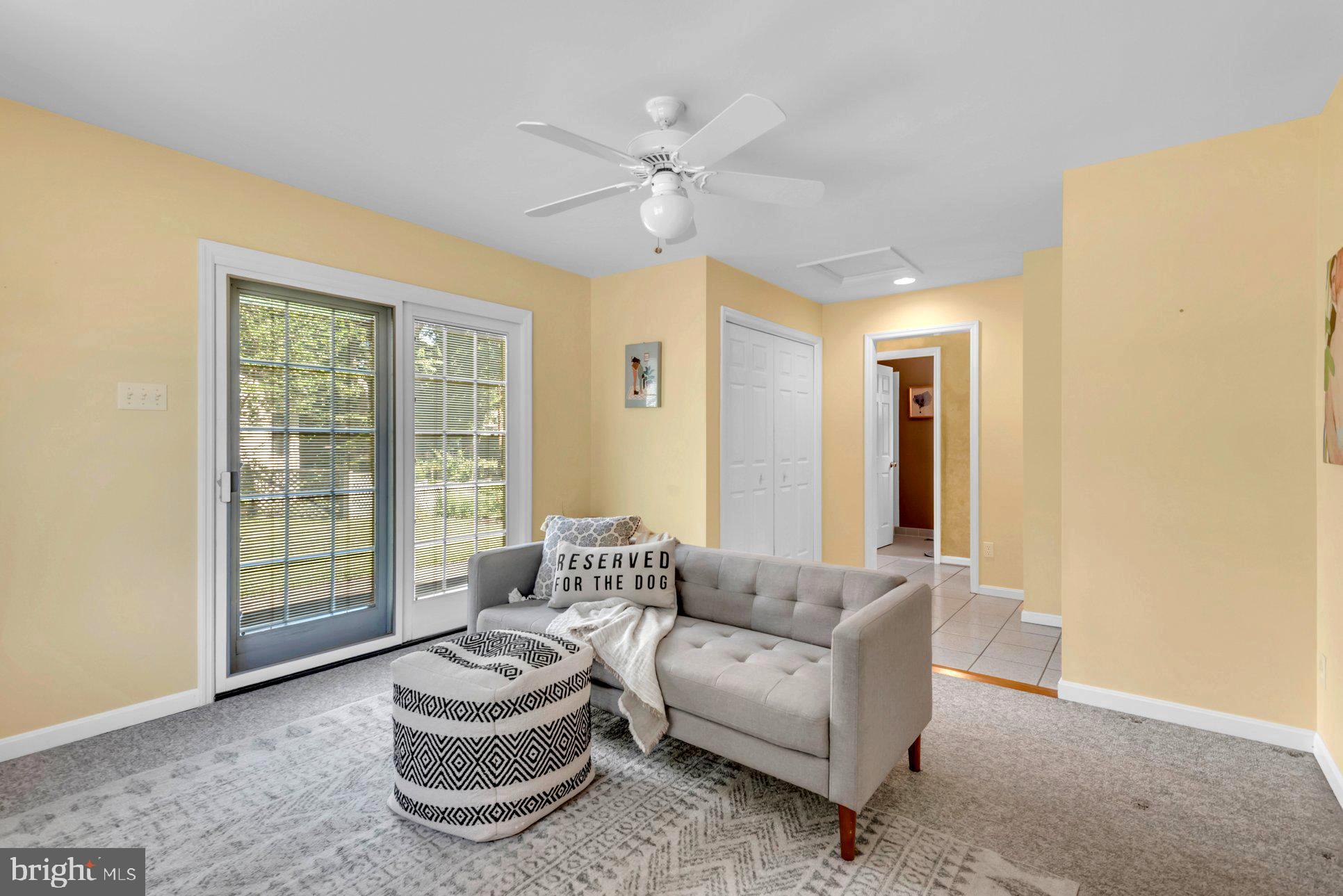 2 Lynhaven Ct