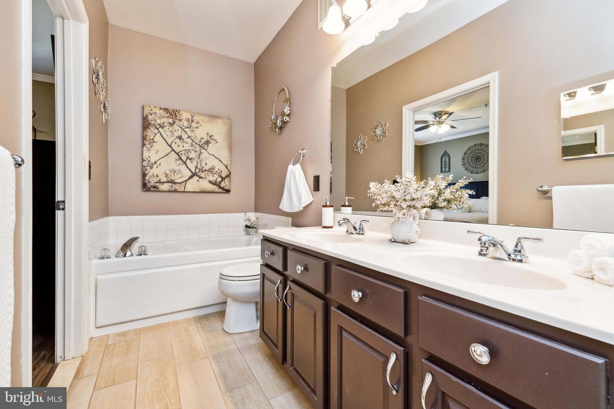 34 Harbour Heights Dr