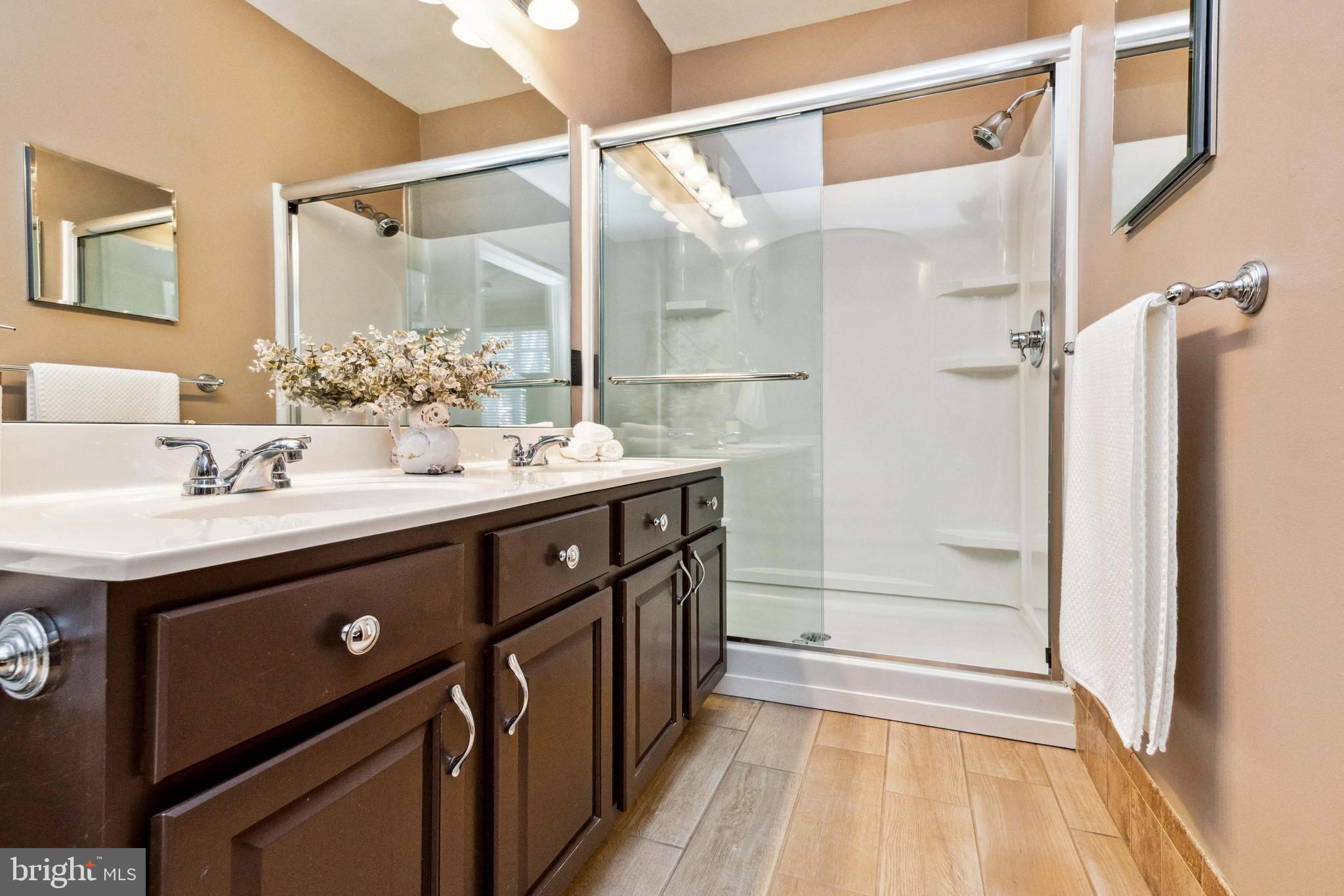 34 Harbour Heights Dr