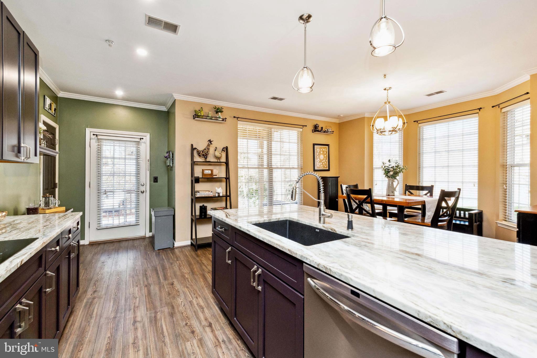 34 Harbour Heights Dr