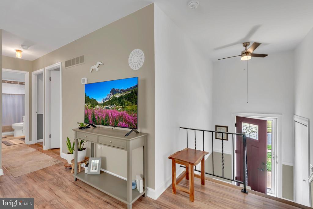 8220 Sherbrooke Ct